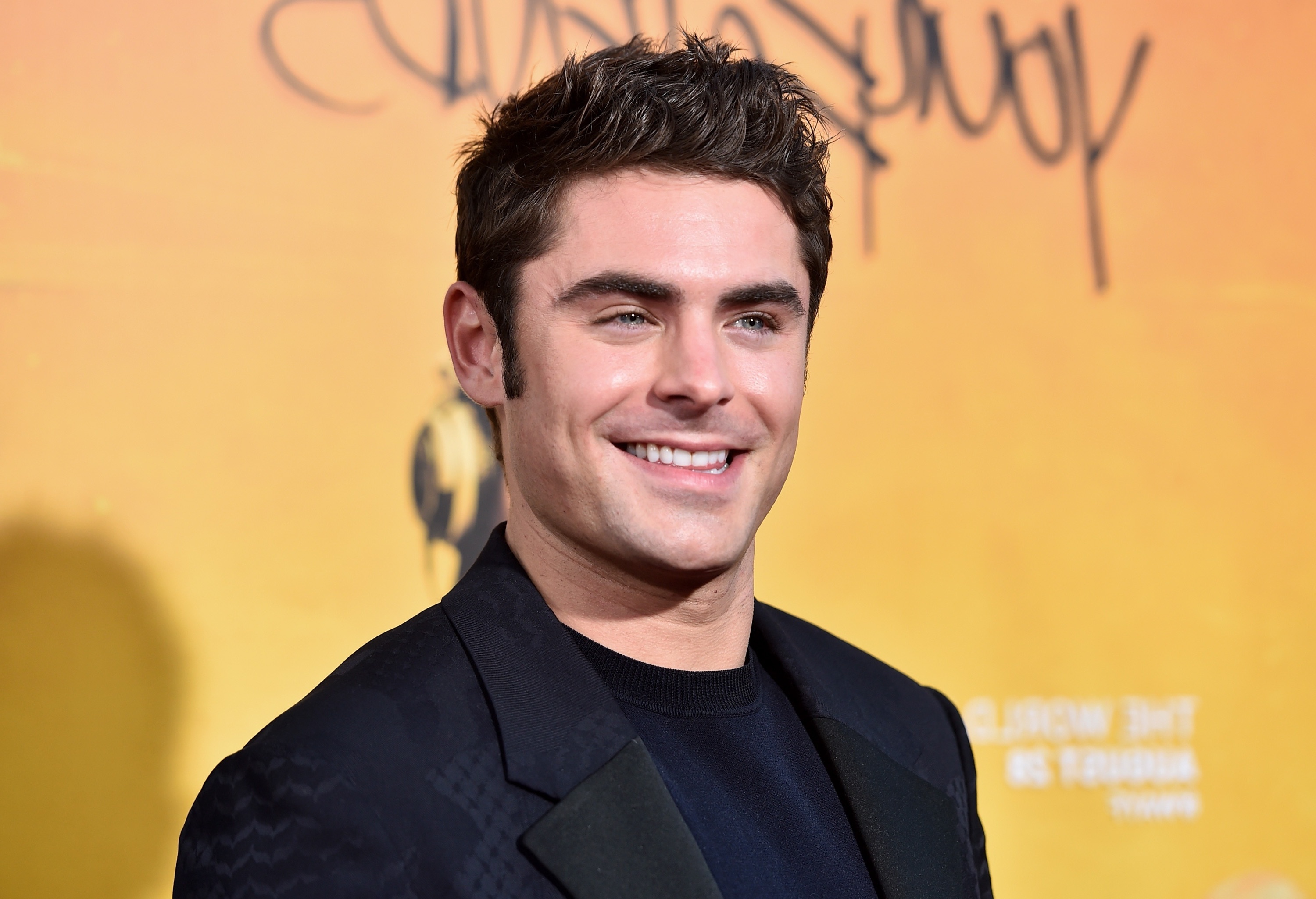 Zac Efron, Smiling actor, Celebrity wallpaper, Fashionable, 3000x2060 HD Desktop