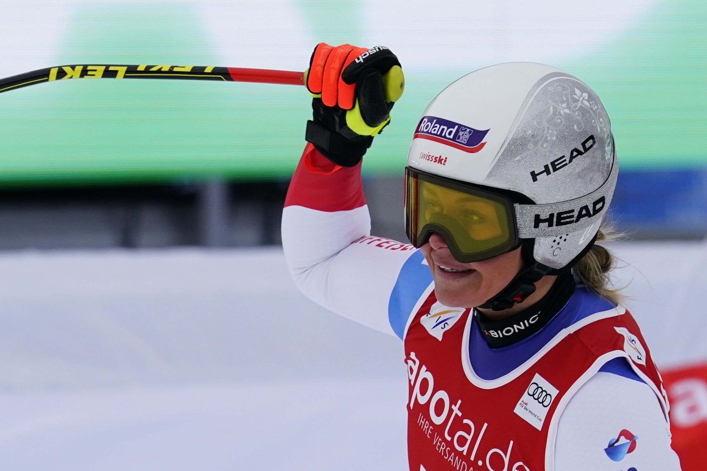 Corinne Suter, Garmisch, First season victory, 2270x1520 HD Desktop