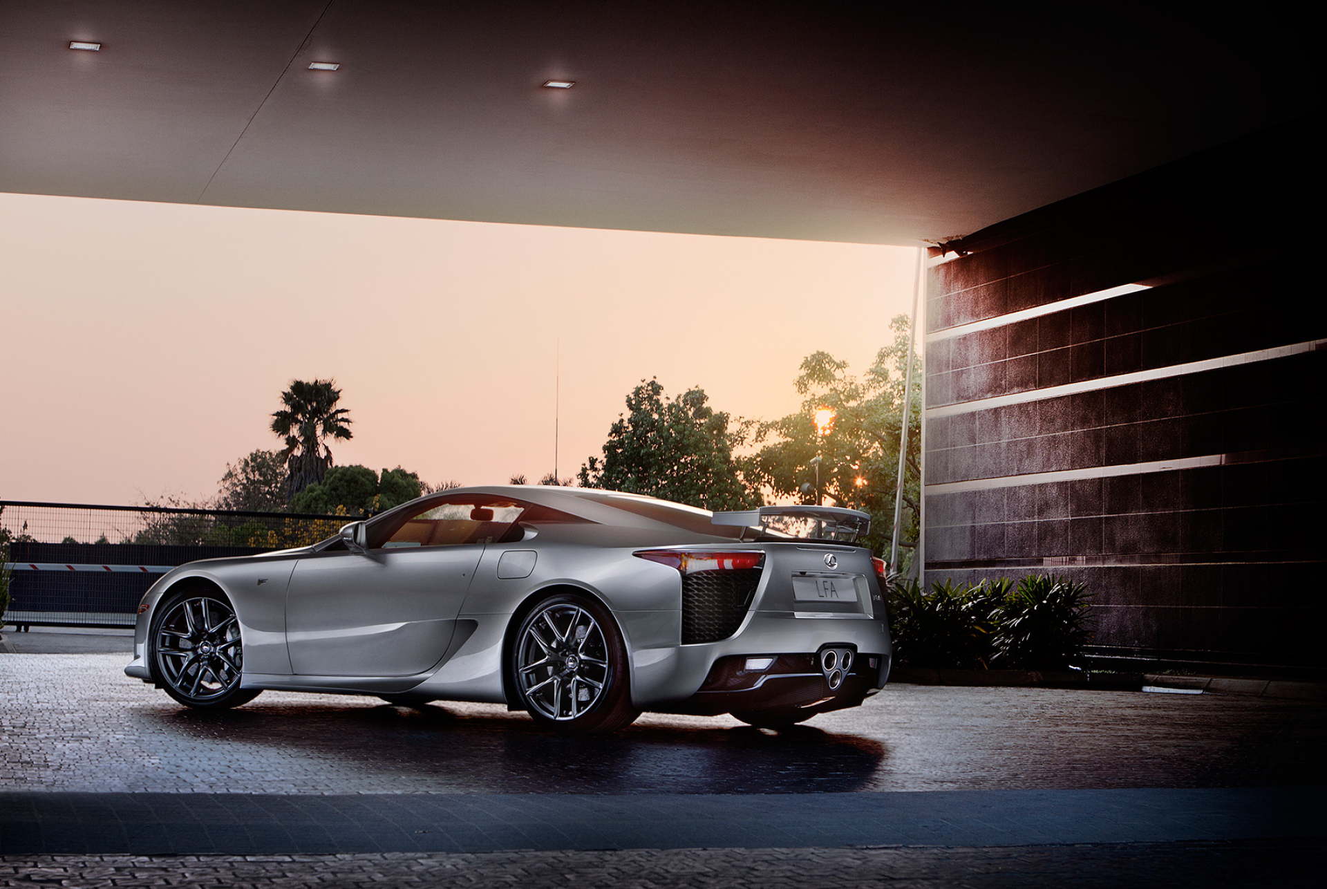 Lexus LFA, Stunning design, Desktop wallpaper, 1920x1290 HD Desktop