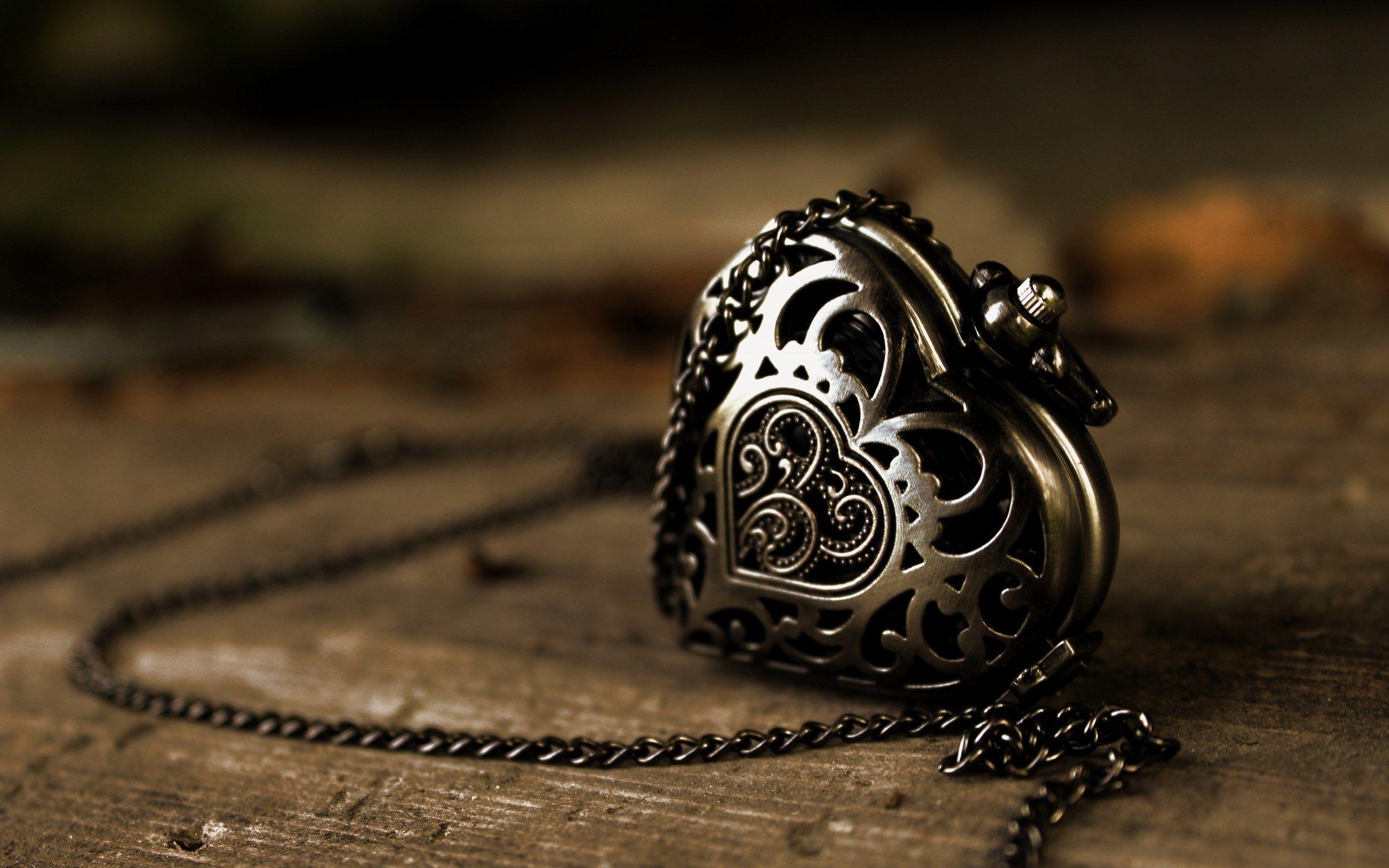 Locket wallpapers, antique lockets, precious memories, 2560x1600 HD Desktop