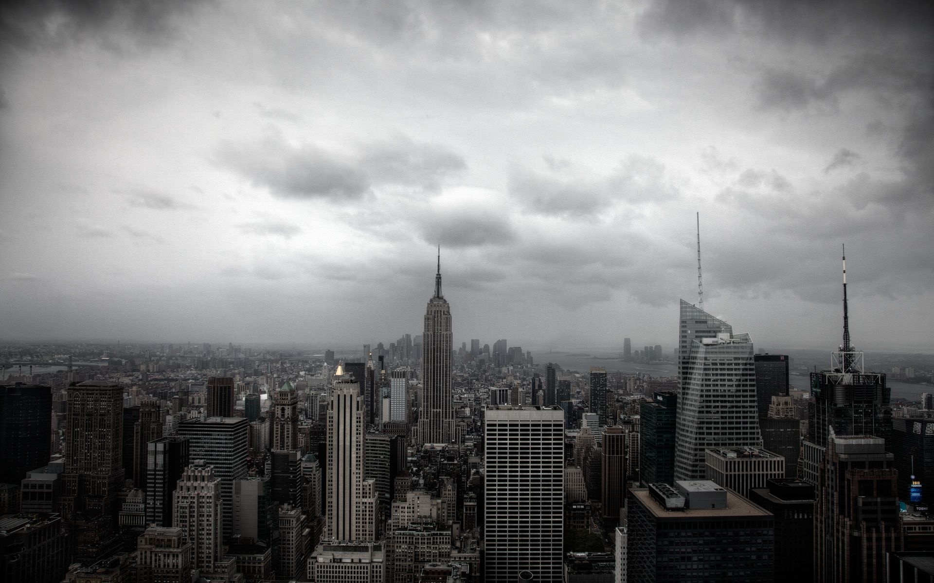 Gray Cloudy Sky, Cloudy cityscape, Urban beauty, Moody metropolis, 1920x1200 HD Desktop