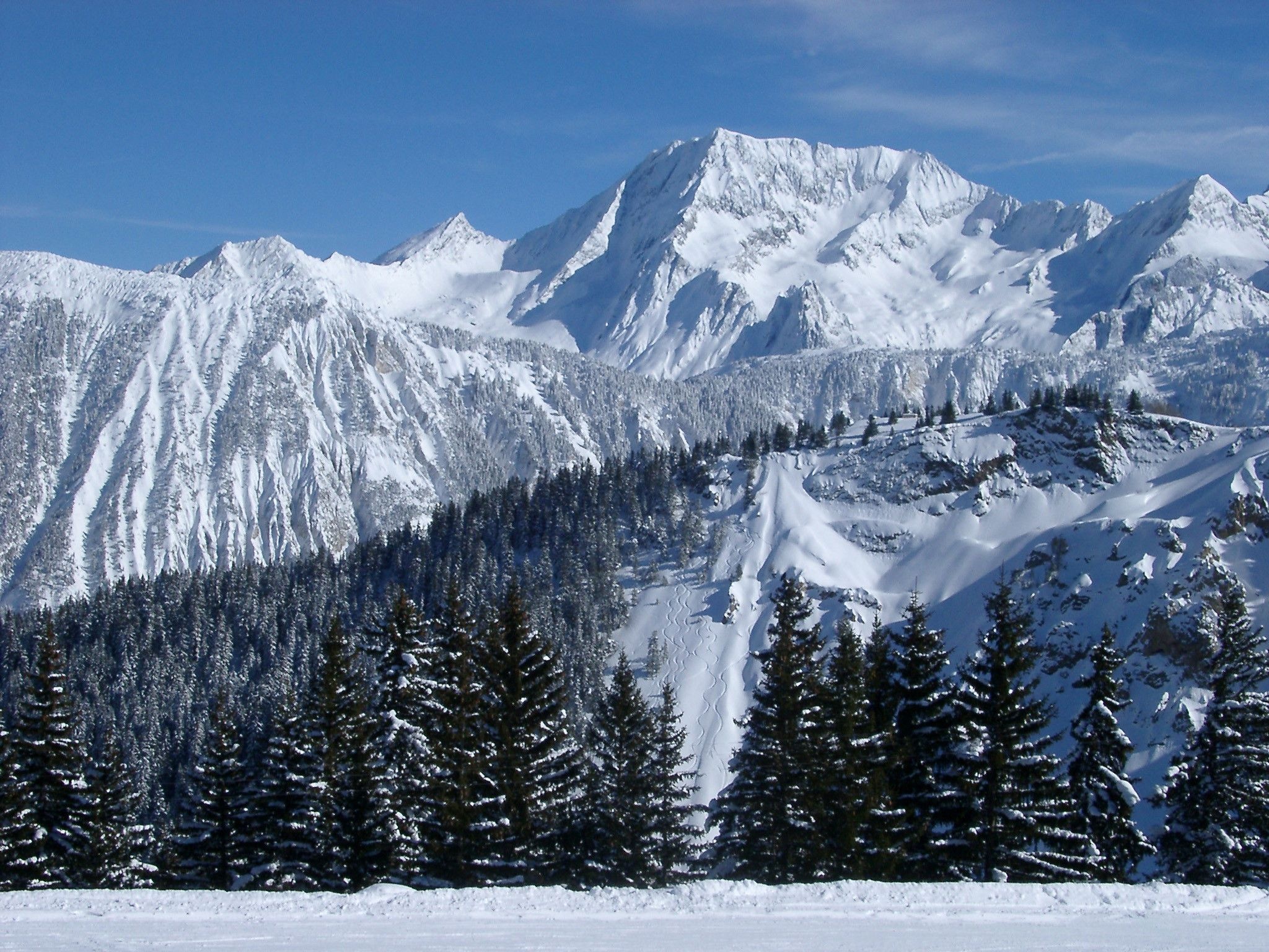 Alps, Courchevel Wallpaper, 2050x1540 HD Desktop