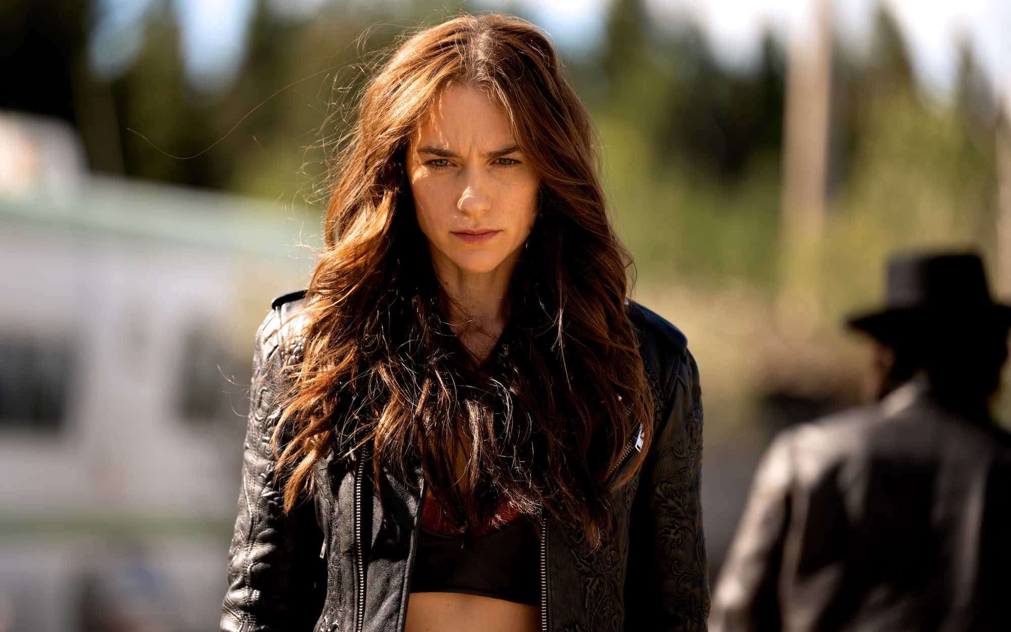 Wynonna Earp, TV series, Plot development, Fan theories, 2000x1250 HD Desktop