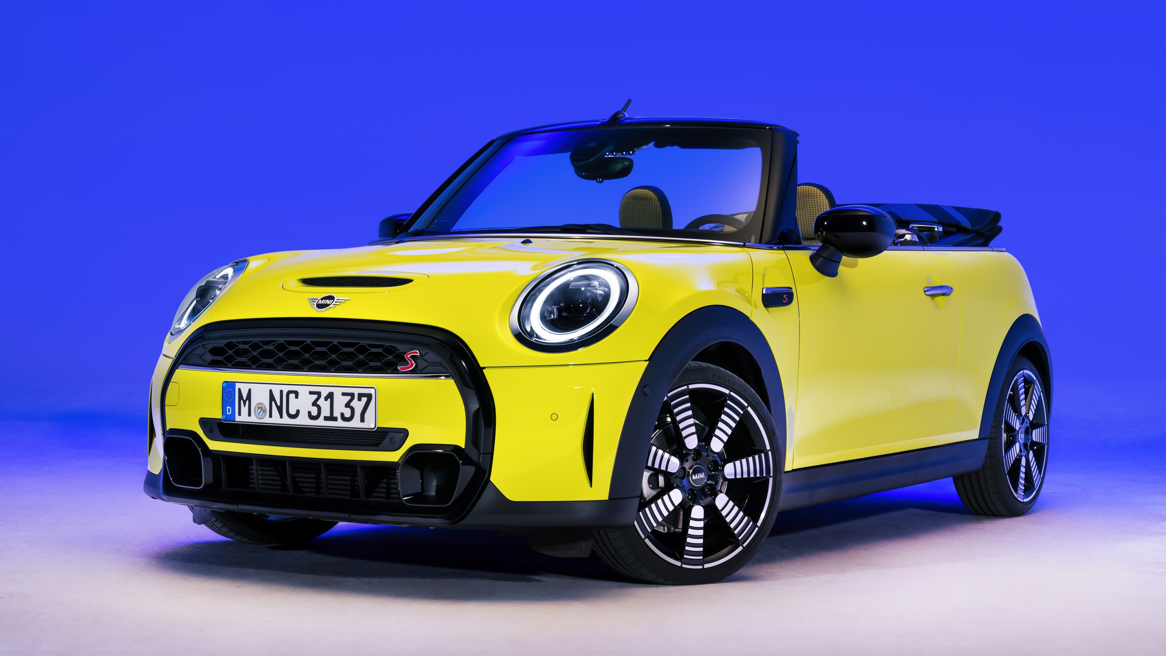 MINI Convertible, 2021 model, Convertible fun, High-resolution wallpaper, 3840x2160 4K Desktop