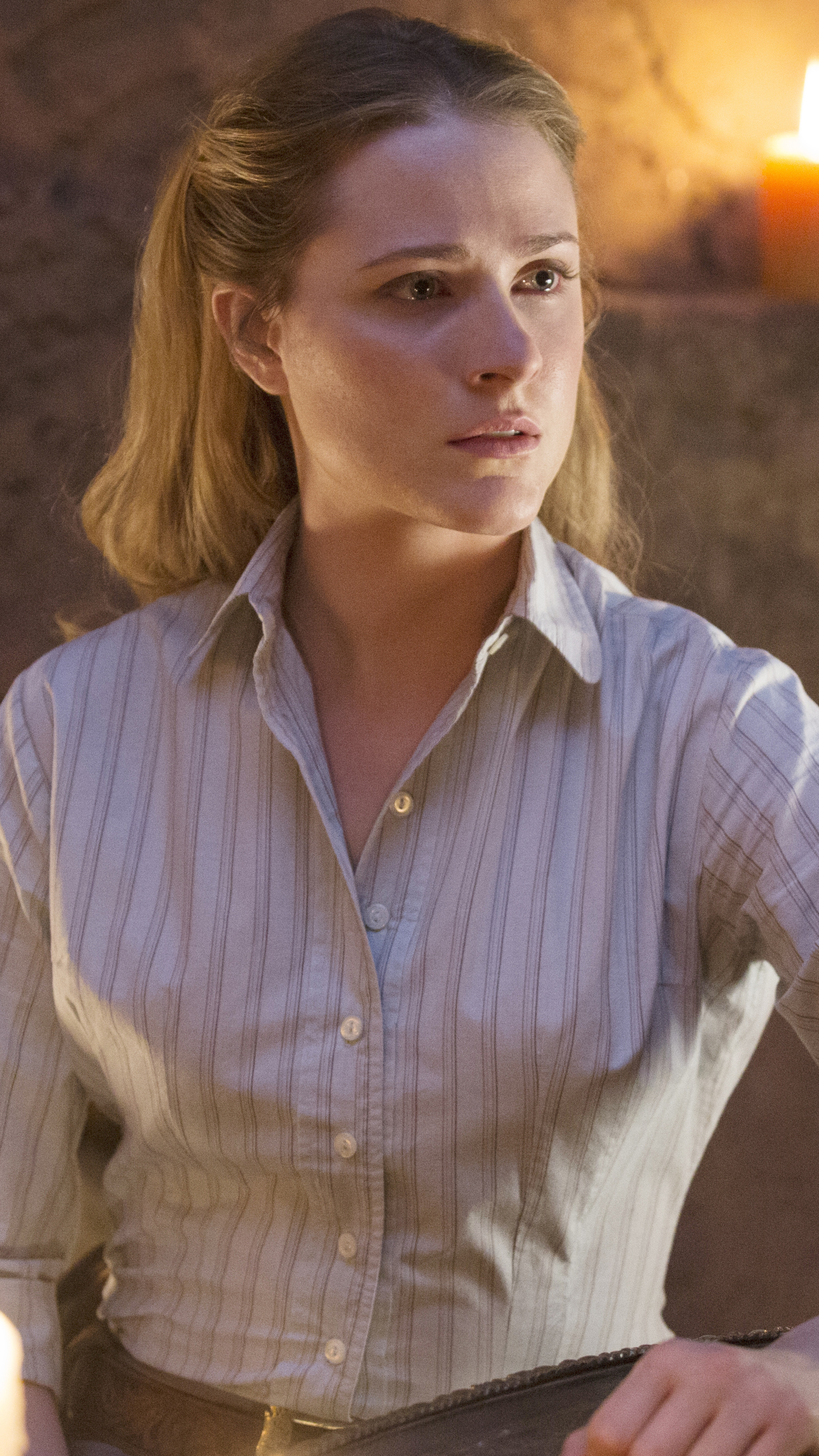 Evan Rachel Wood, Dolores Abernathy, Westworld season 2, Captivating wallpapers, 2160x3840 4K Phone