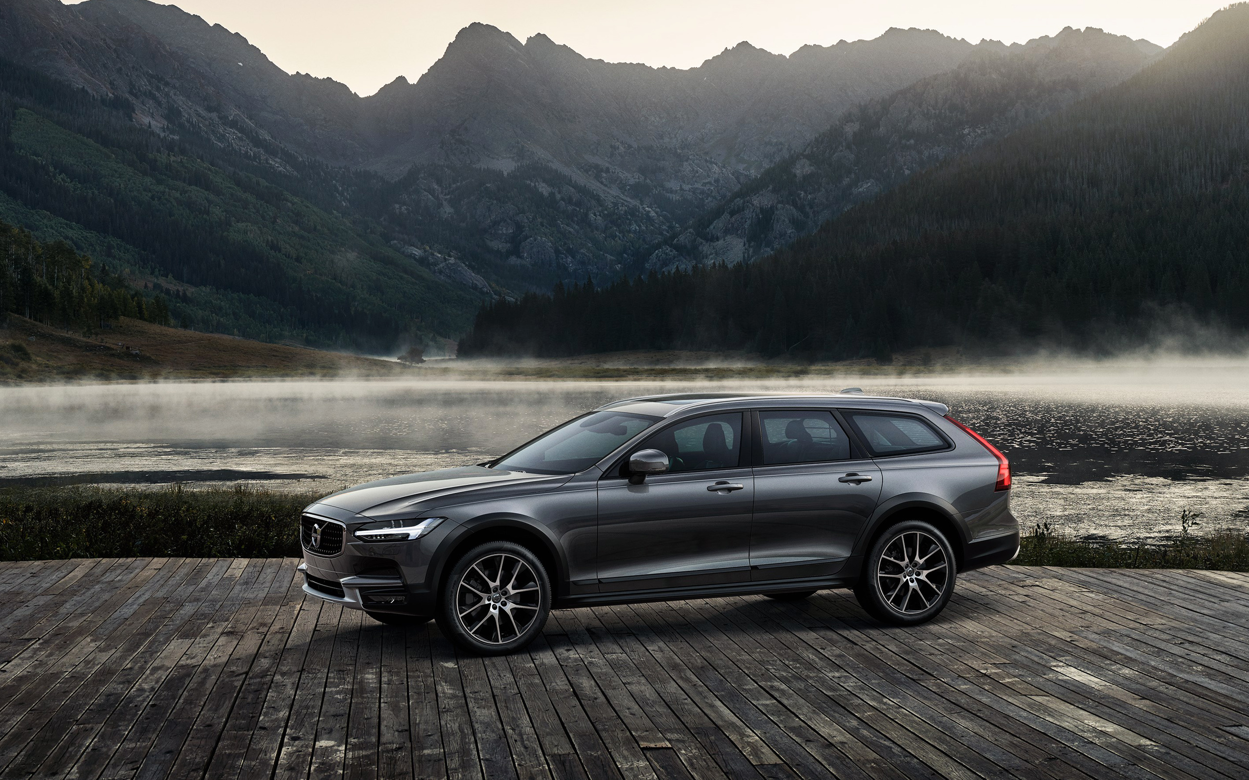 Volvo V90, Cross country 2017, New cars wagon, Auto, 2560x1600 HD Desktop