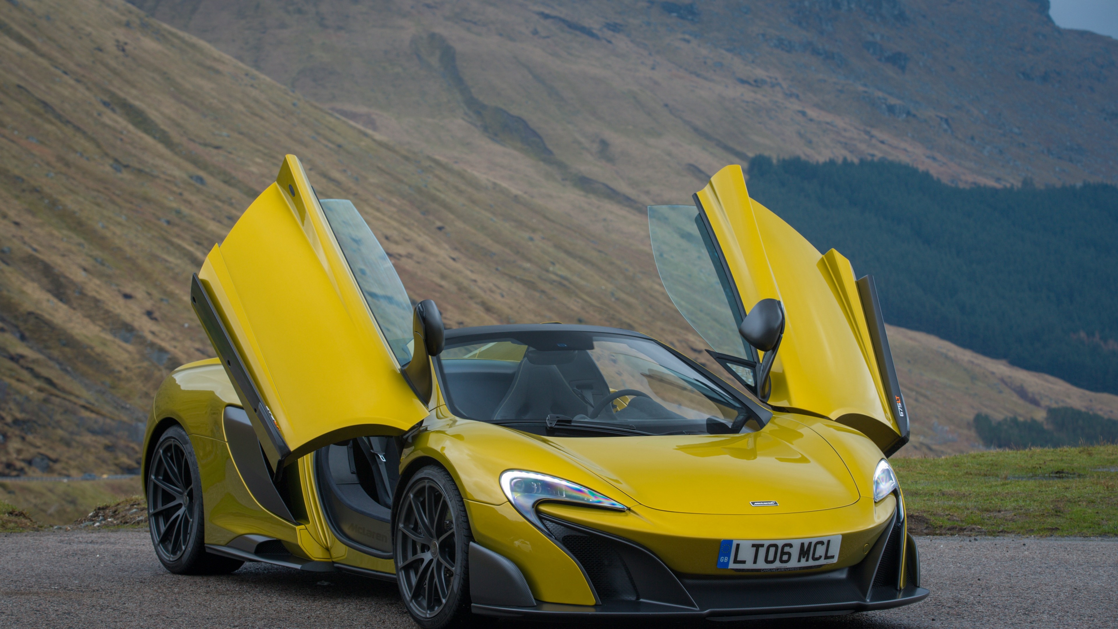 McLaren 675 LT speed, Ultimate driving experience, Striking supercar, Exhilarating power, 3840x2160 4K Desktop