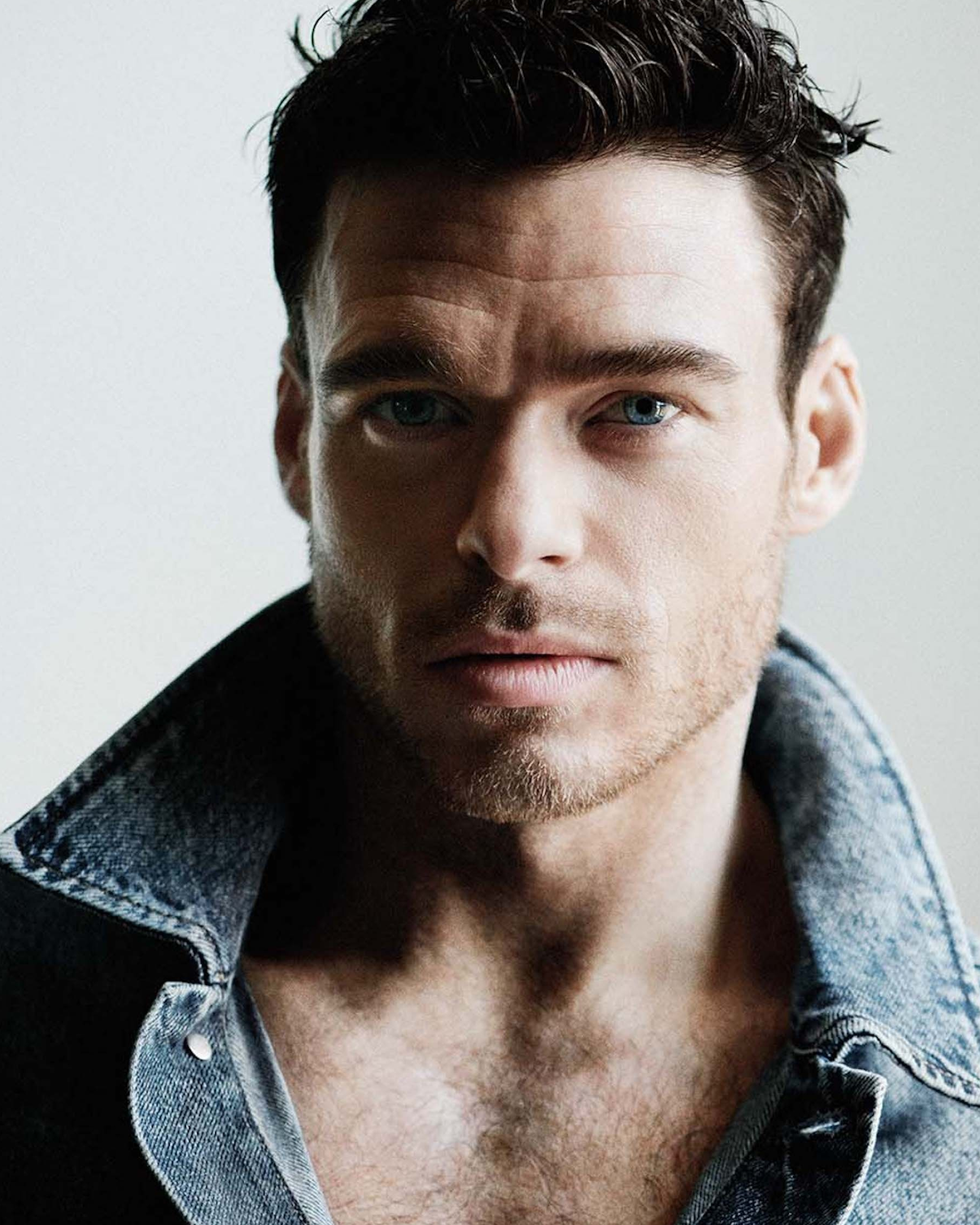 Richard Madden, Wonderland magazine, Striking feature, Captivating, 2000x2500 HD Phone