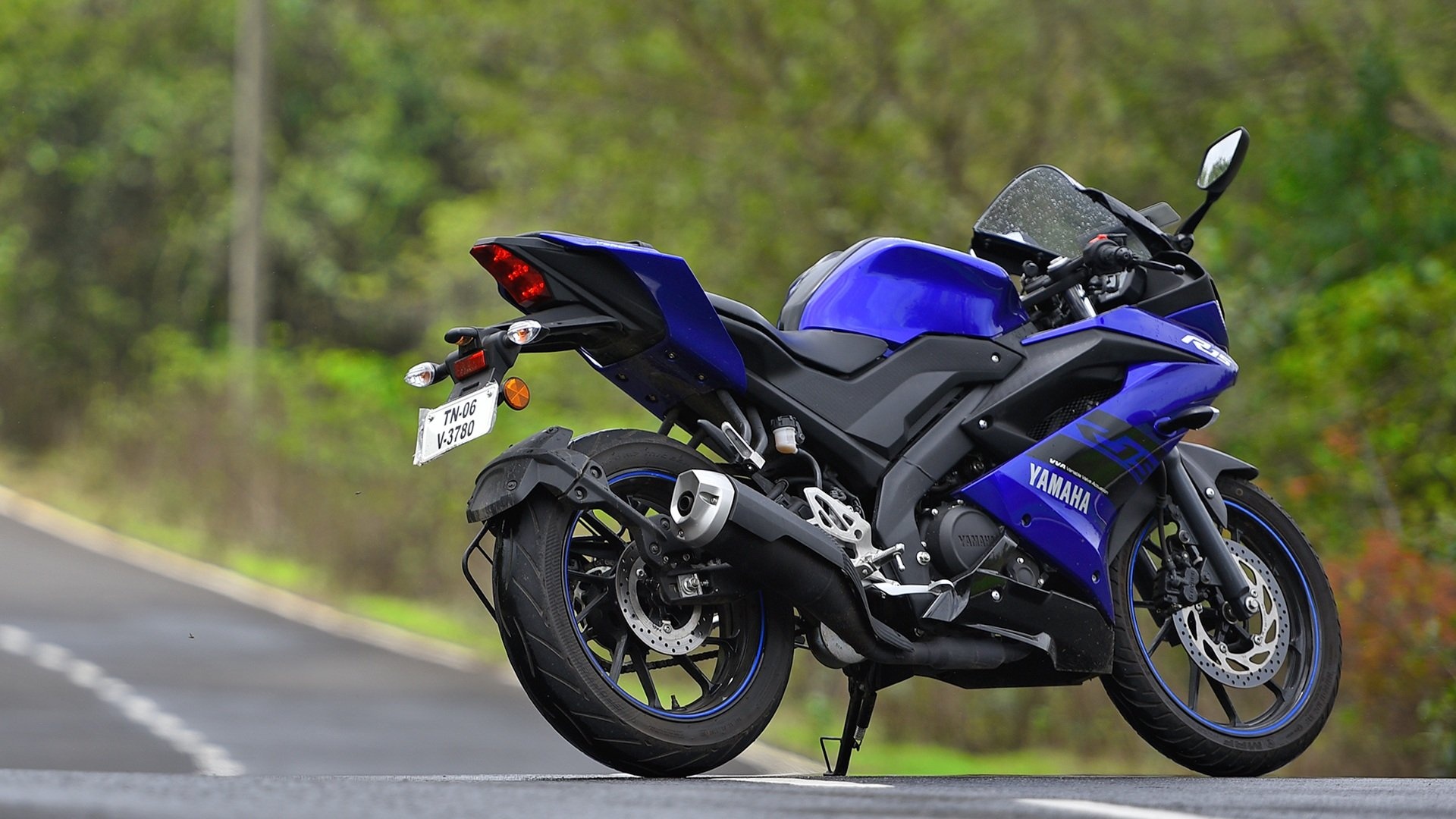 Yamaha YZF-R15, Next-level performance, Dynamic styling, Thrilling riding experience, 1920x1080 Full HD Desktop