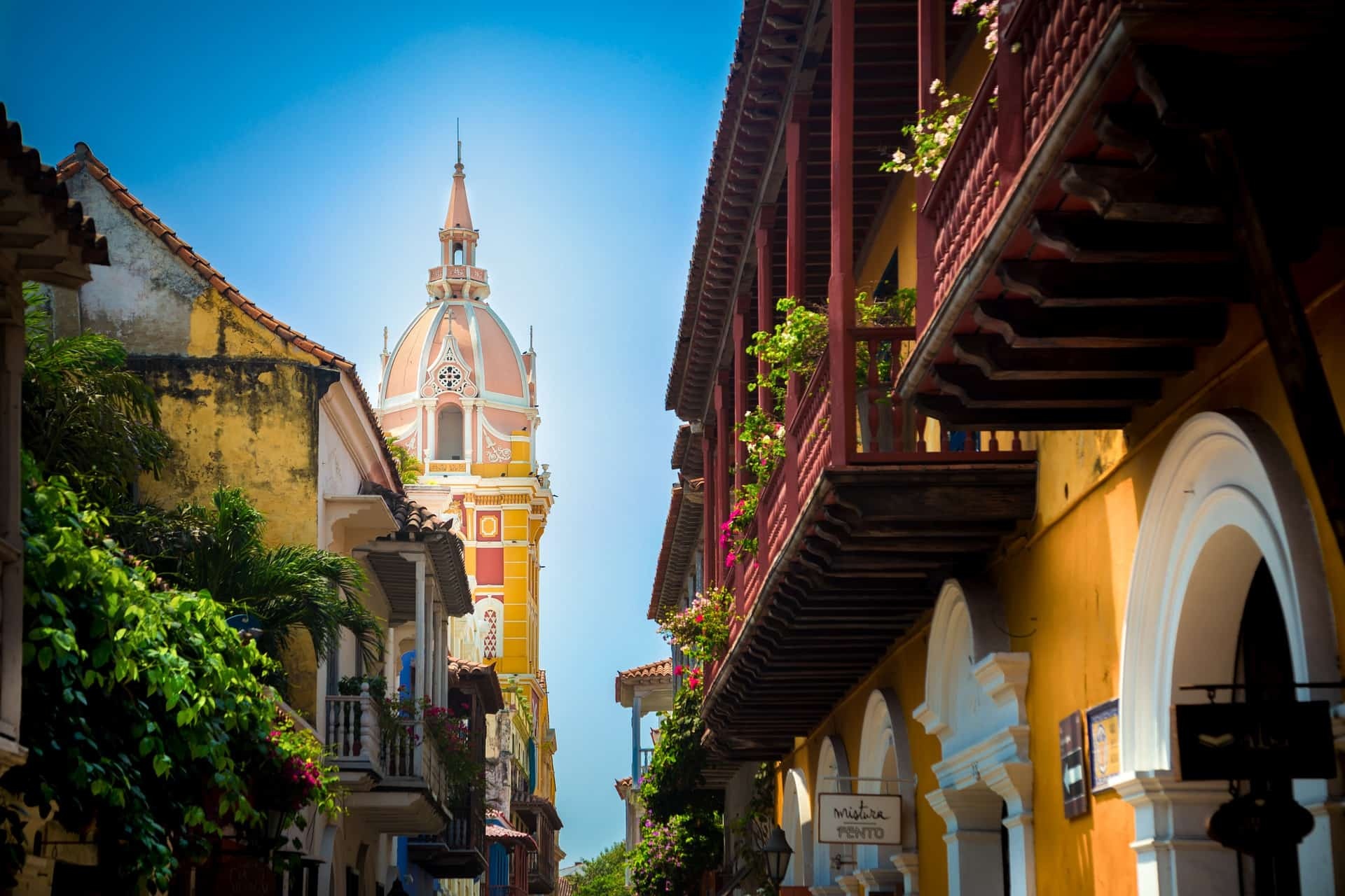 Buying a SIM card in Colombia, Travel tips, Seamless connectivity, Local experience, 1920x1280 HD Desktop