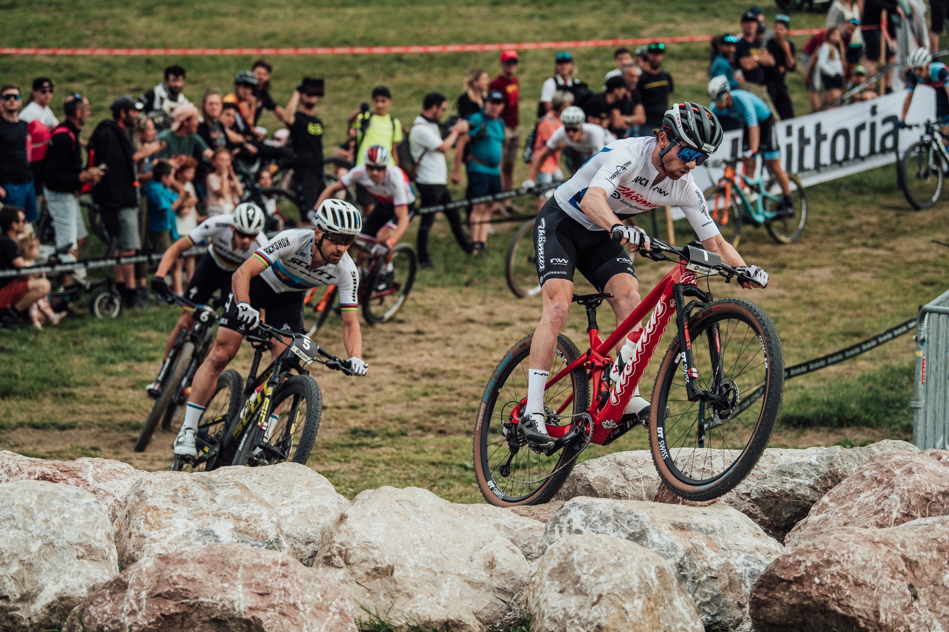 Nino Schurter, Elite mens, Les Gets France, Mountain bike action, 3200x2140 HD Desktop