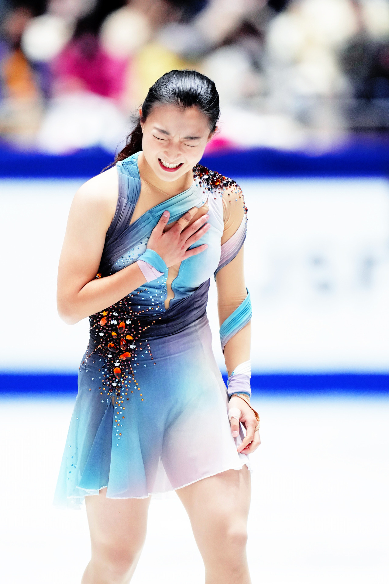 Kaori Sakamoto, Figure skating photos, 1280x1920 HD Phone