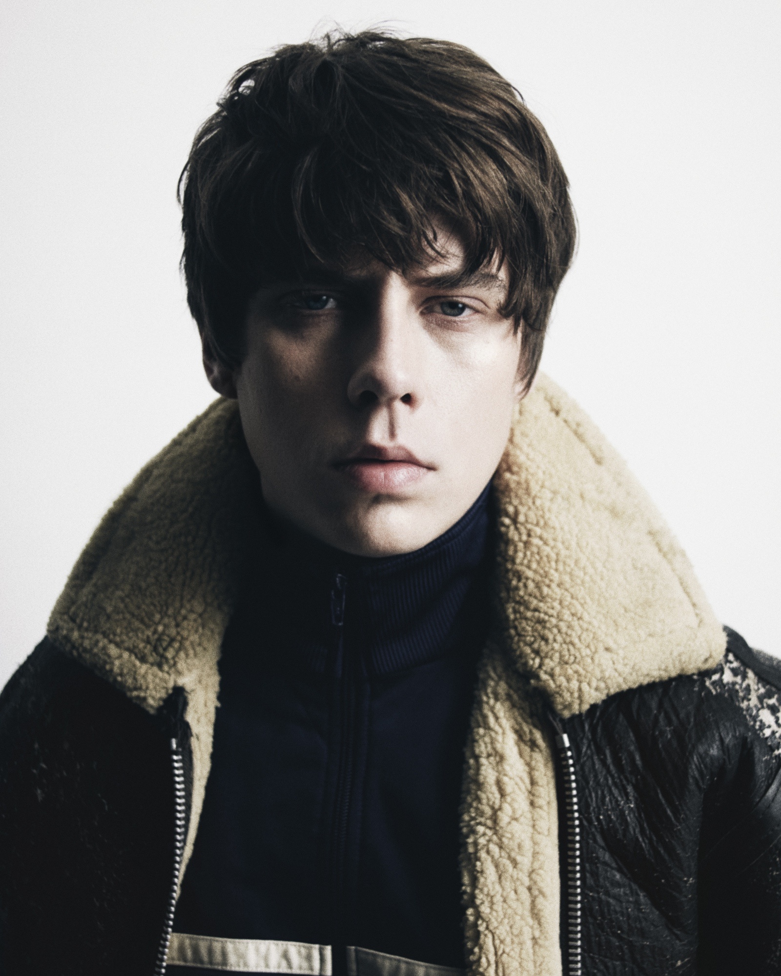 Jake Bugg, Melancholic tunes, Honest lyrics, Solo artist, 1600x2000 HD Phone
