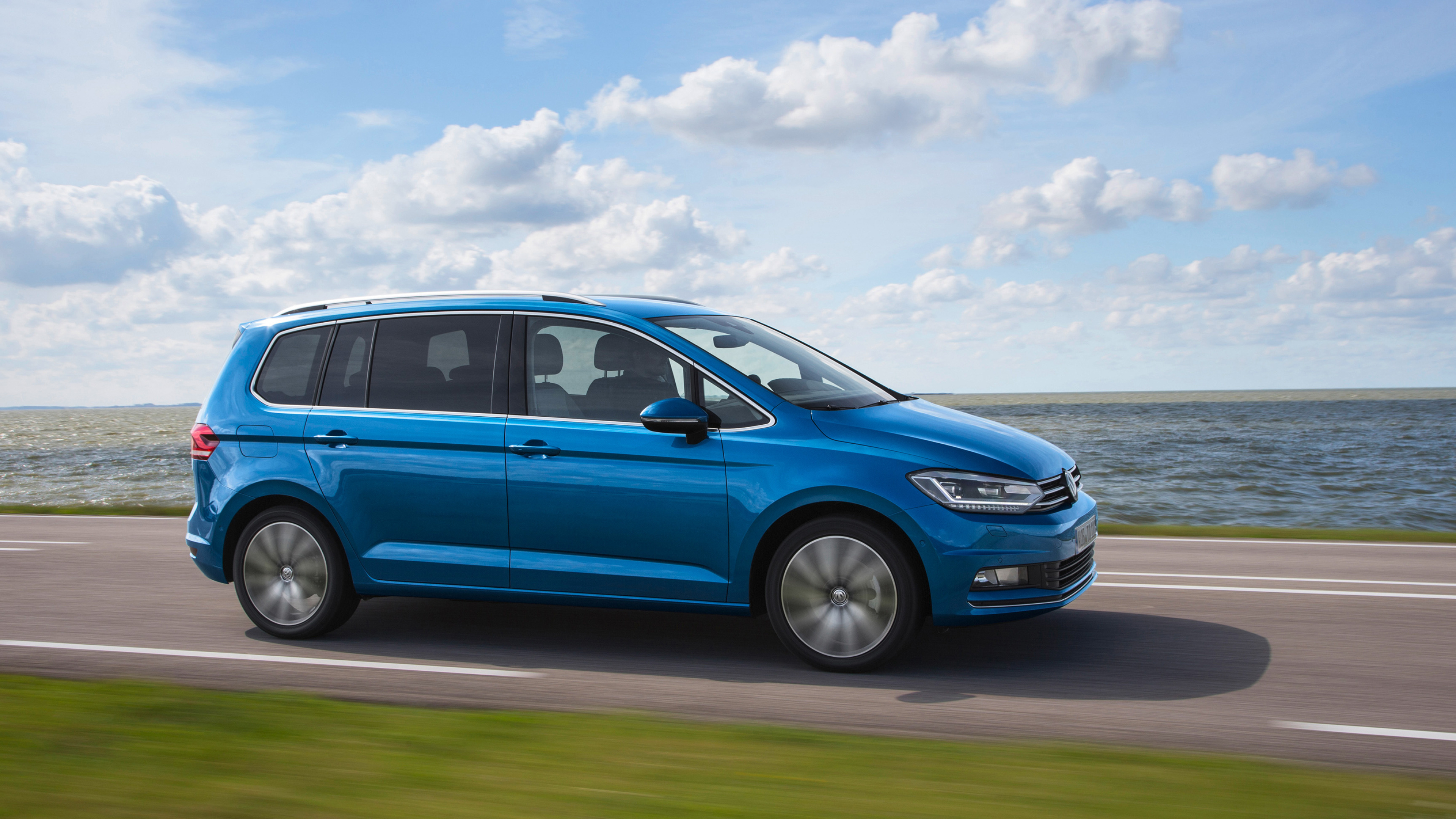 Volkswagen Touran, TDI 2015, 3840x2160 4K Desktop