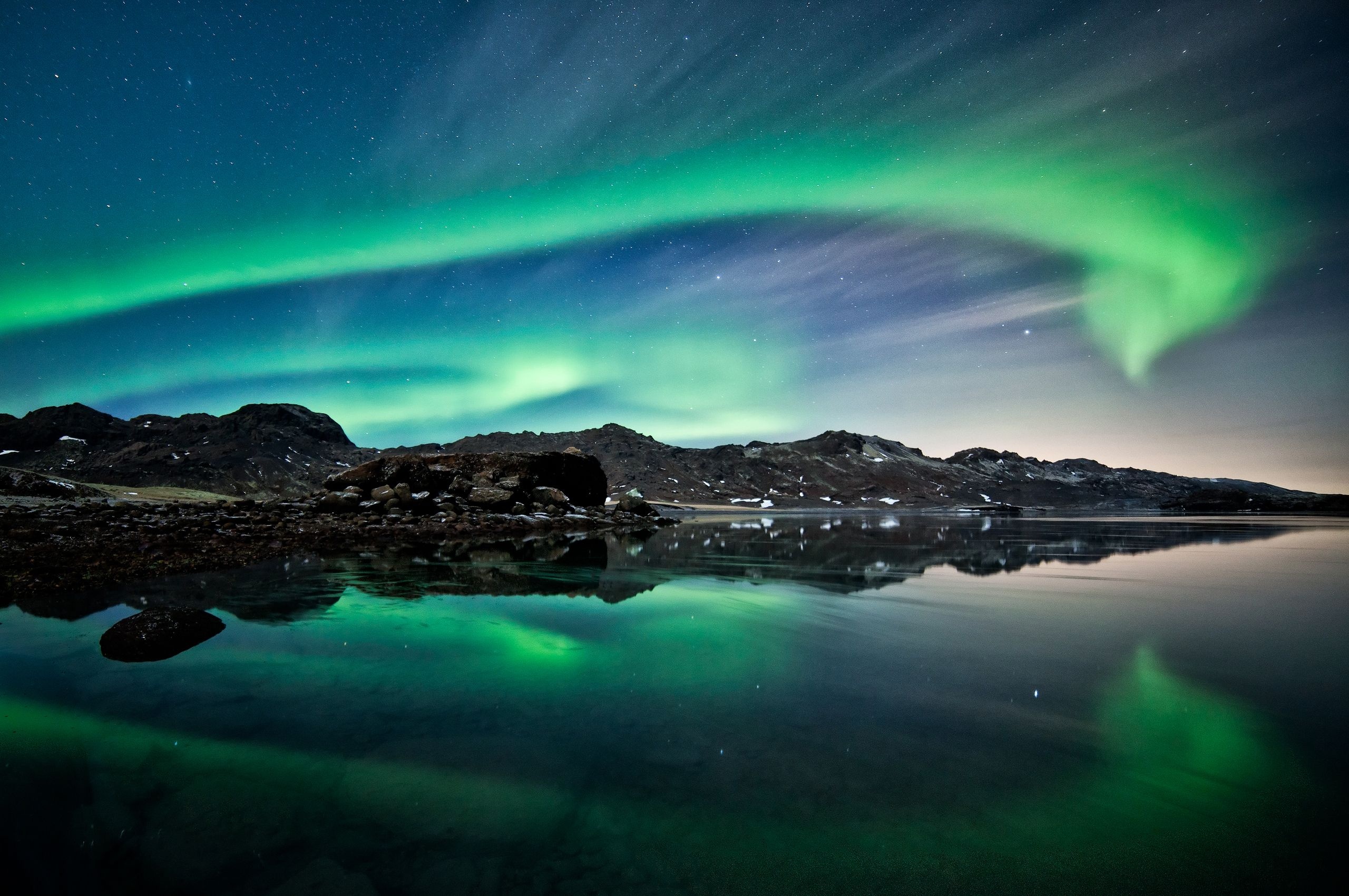 Aurora borealis, Glacial lake reflection, Snow-dusted mountain range, HD Desktop wallpaper