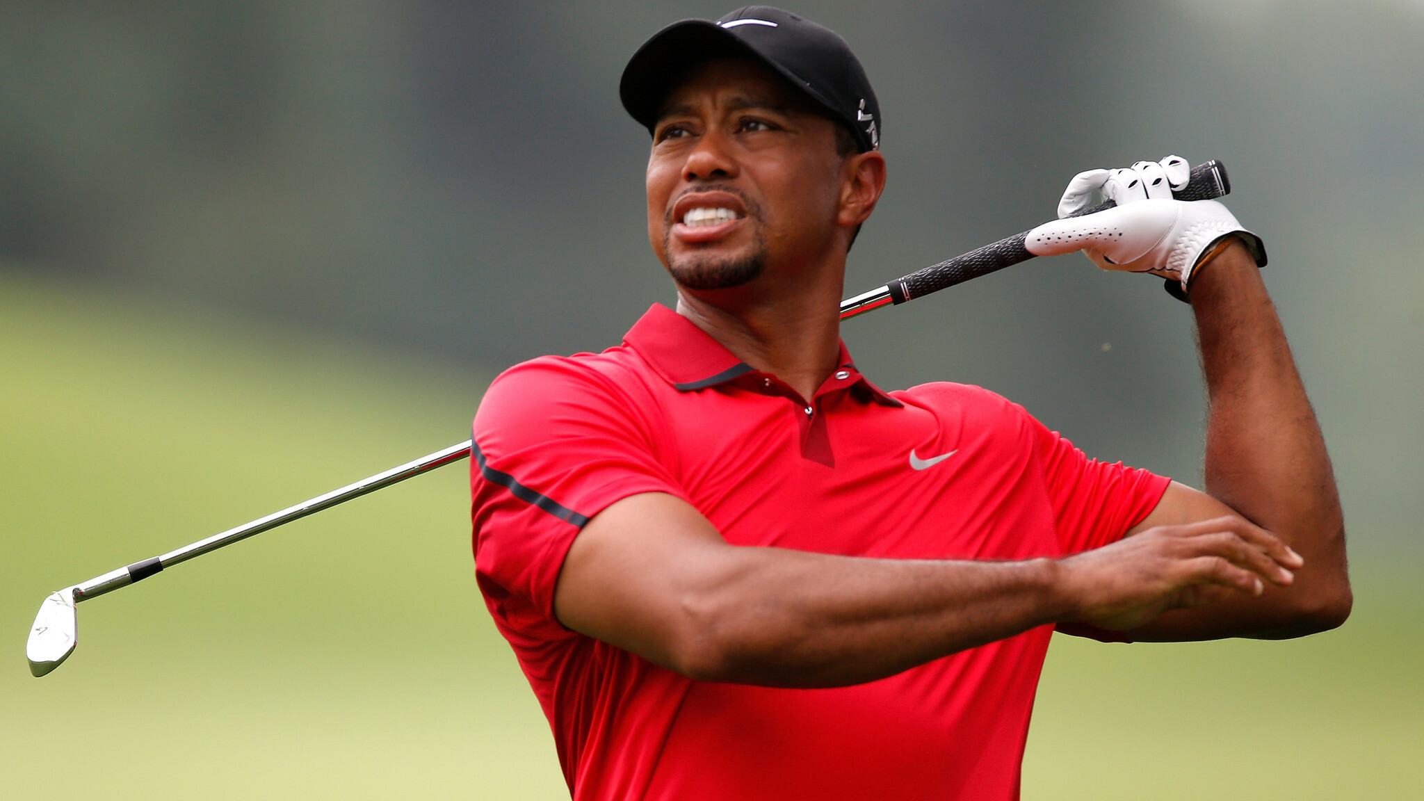 Tiger Woods wallpaper, Baltana, Golfing superstar, High-quality, 2050x1160 HD Desktop