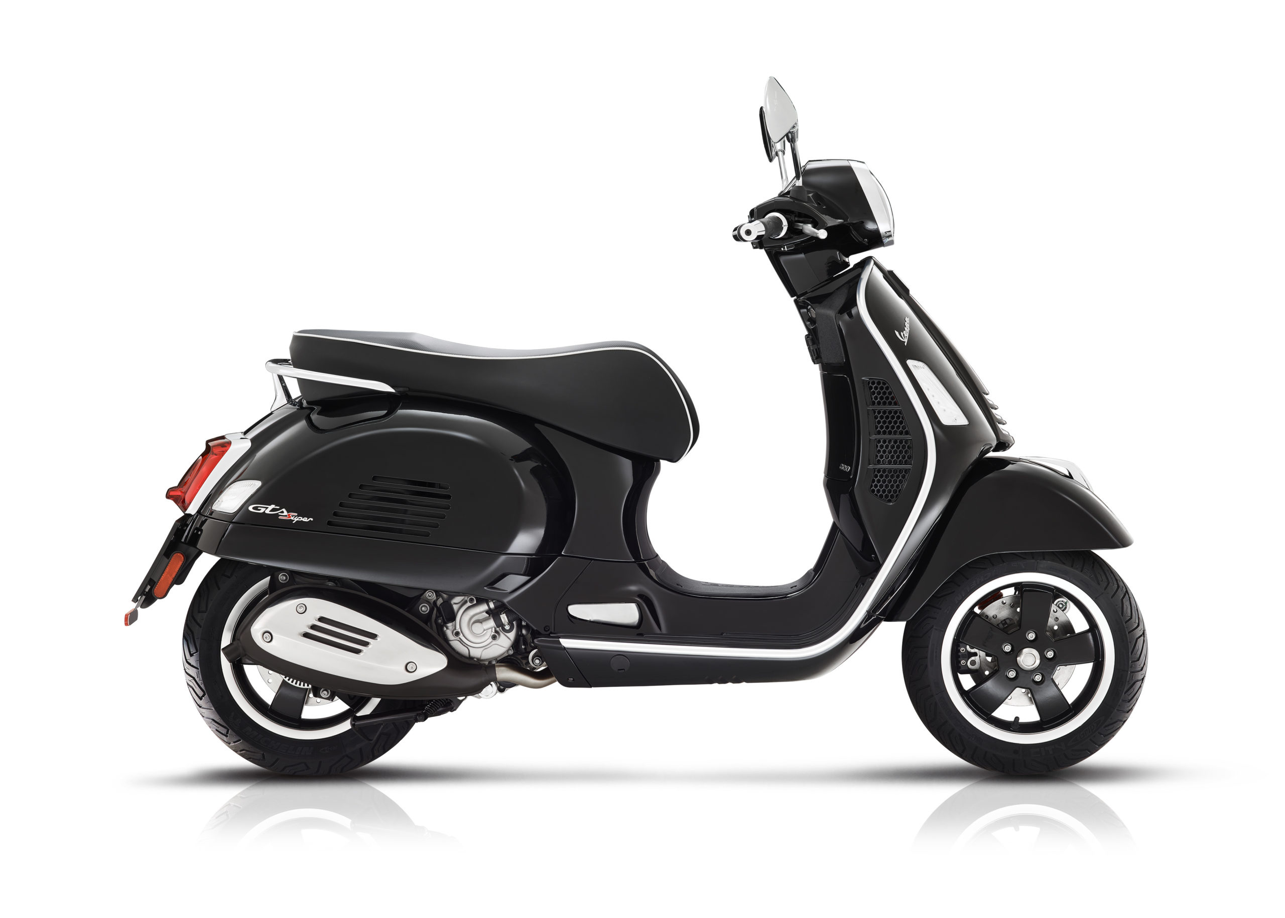 Vespa GTS Super 300, BMG, Auto elegance, Italian charm, 2560x1830 HD Desktop