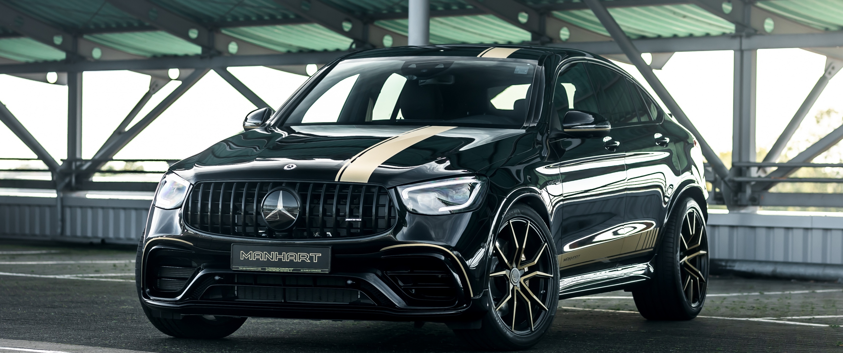 Mercedes-Benz GLC, High-performance SUV, Supercharged engine, Aerodynamic design, 3440x1440 Dual Screen Desktop