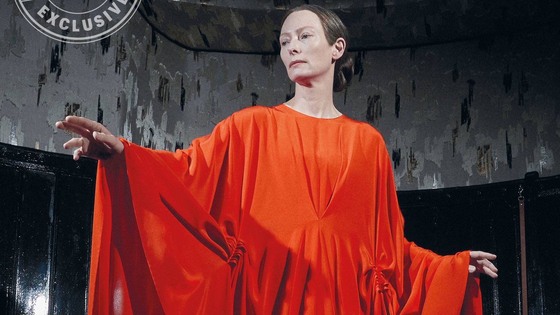 Tilda Swinton, Madame Blanc, Suspiria remake, Intriguing transformation, 1920x1080 Full HD Desktop