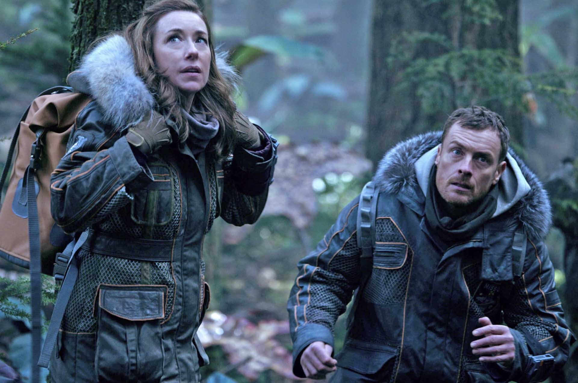 Lost in Space, Character study, Original vs reboot, Comic con discussion, 1920x1280 HD Desktop