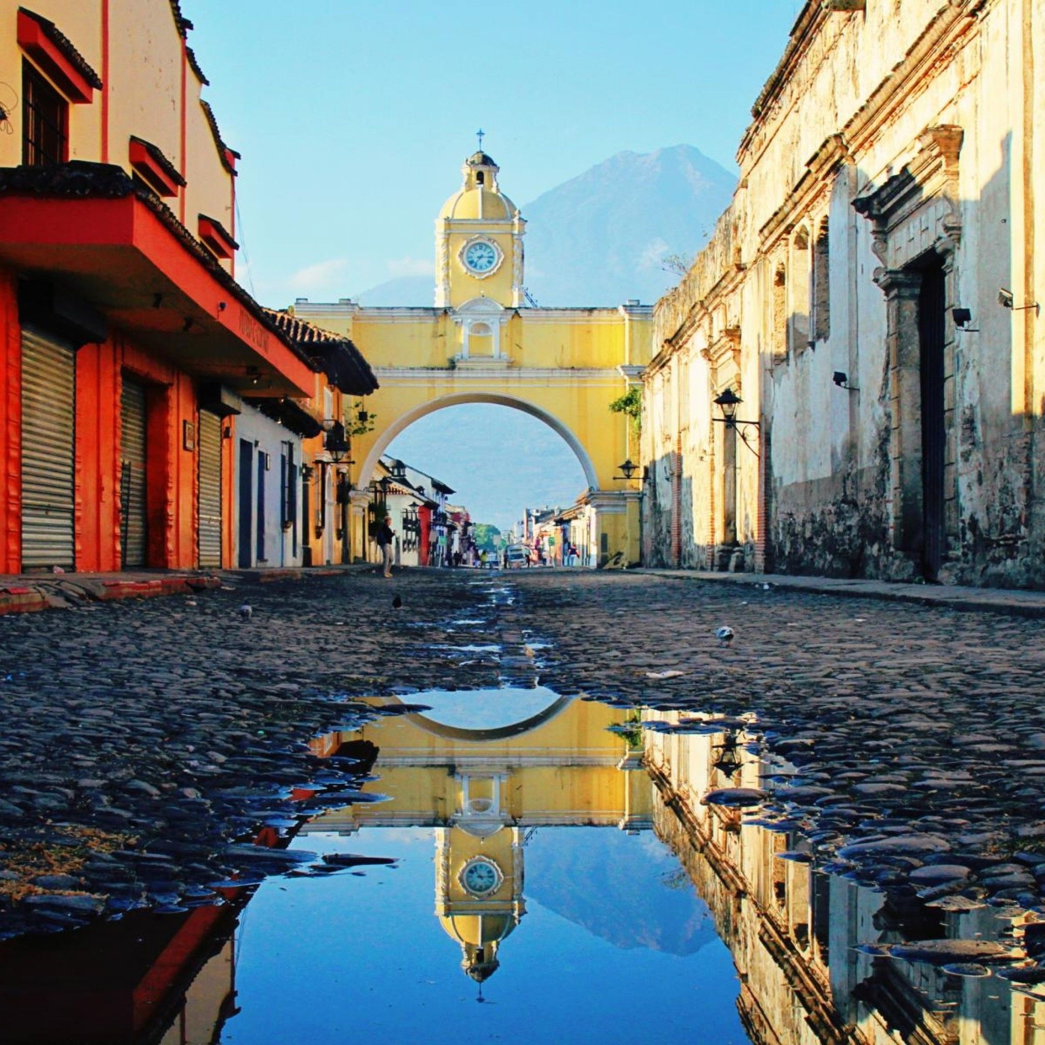 Santa Catalina Arch, Guatemala Wallpaper, 2050x2050 HD Phone