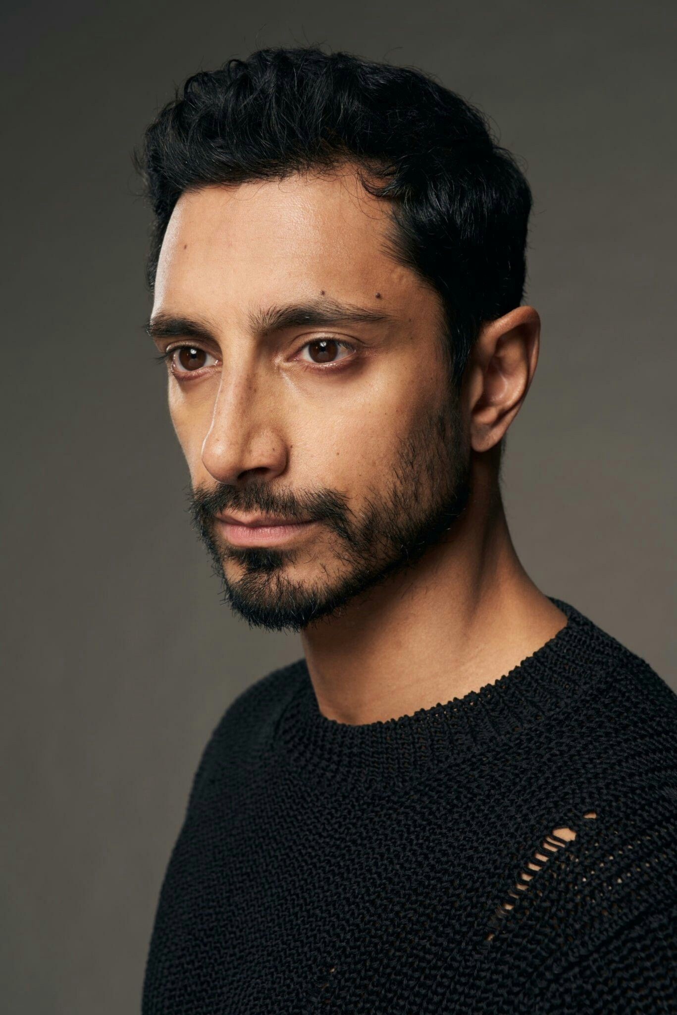 Riz Ahmed, Actors, Star Wars, Handsome, 1370x2050 HD Phone