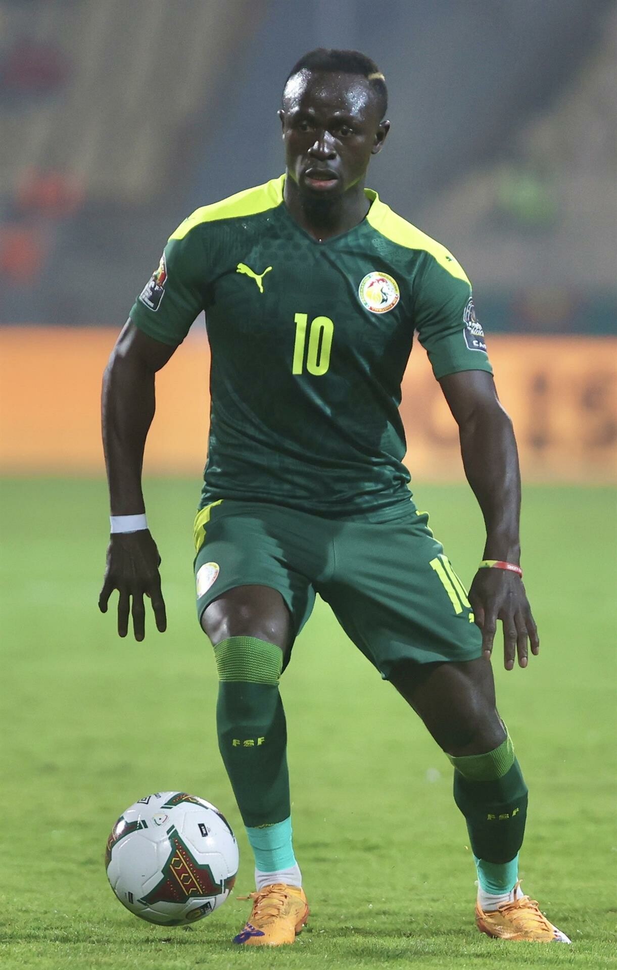 Sadio Mane, Africa Cup of Nations 2022 Wallpaper, 1230x1920 HD Phone