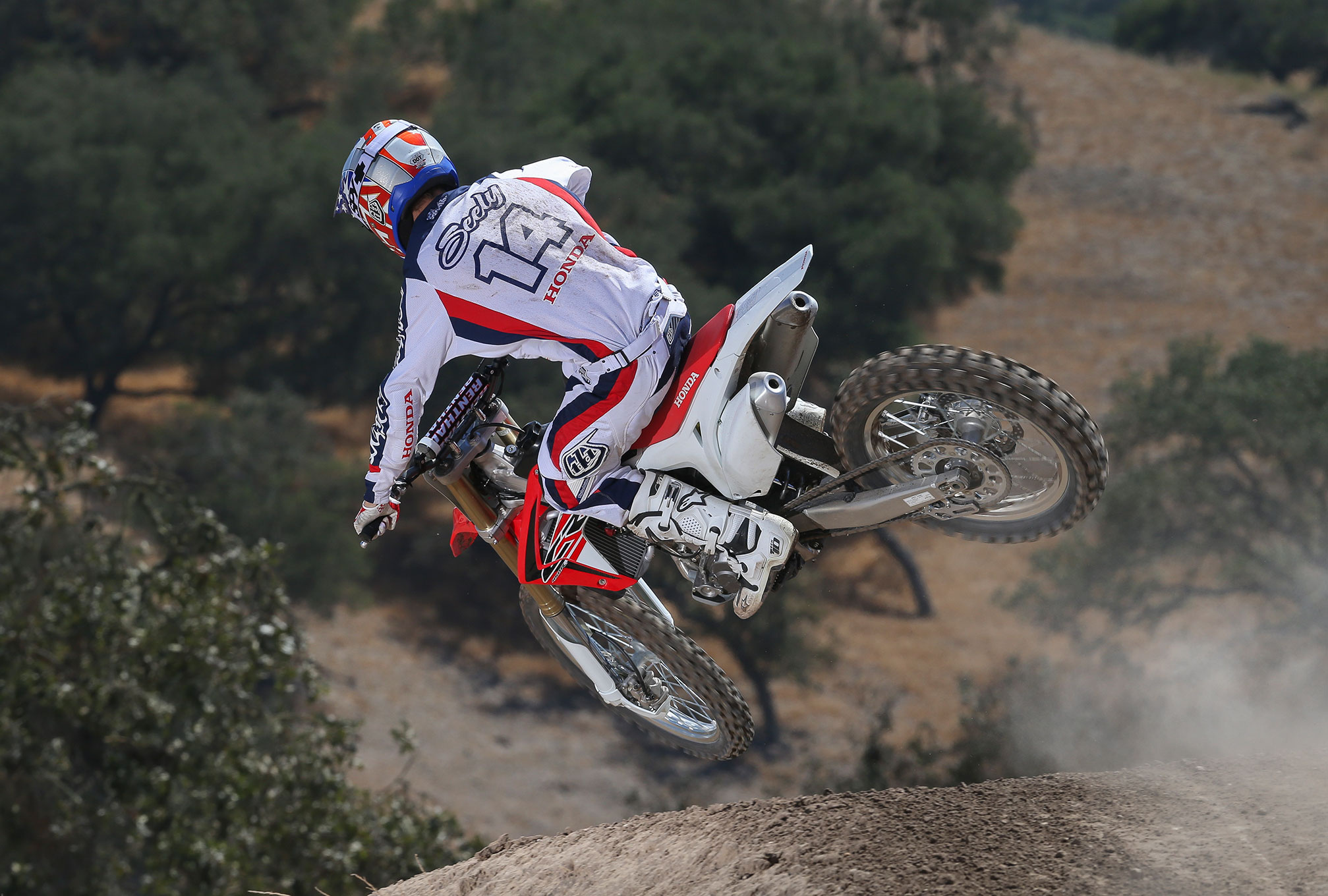 2015 Model, Honda CRF450R Wallpaper, 2020x1360 HD Desktop