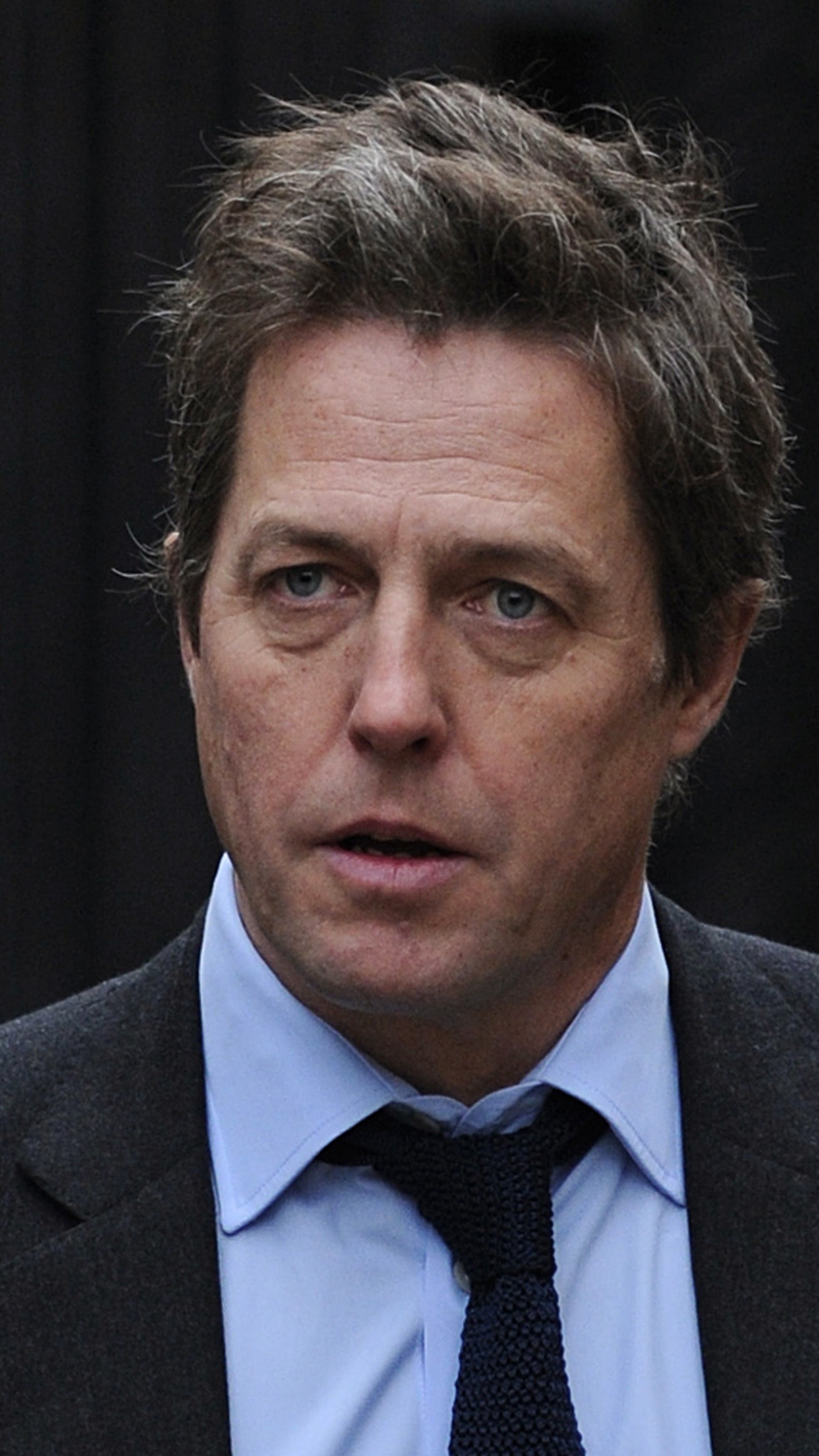 Hugh Grant, Screen beauty, Talented actor, Men's fashion, 1250x2210 HD Phone