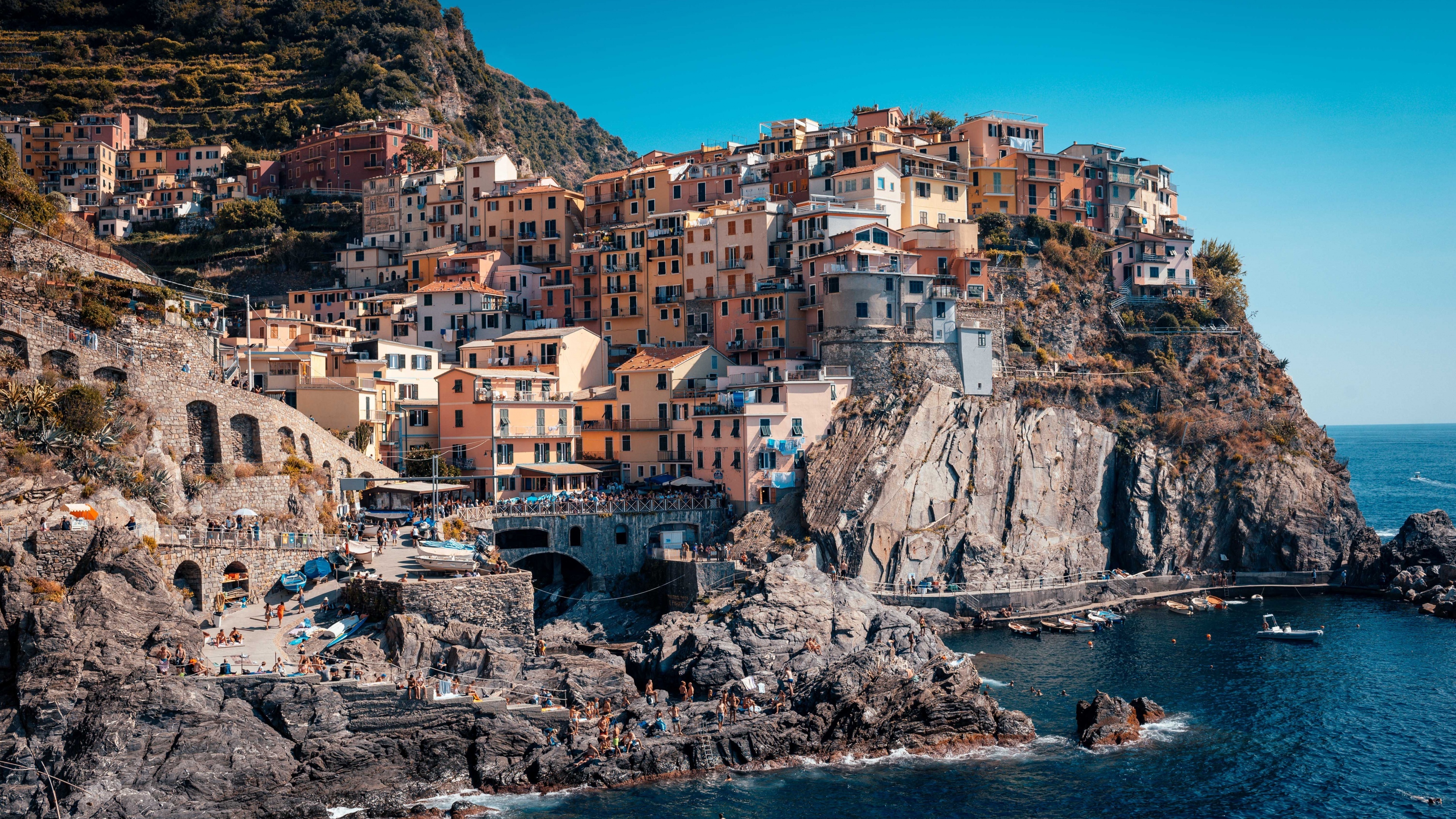 Cinque Terre, Coastline buildings, Cliff world, Harbor, 3840x2160 4K Desktop