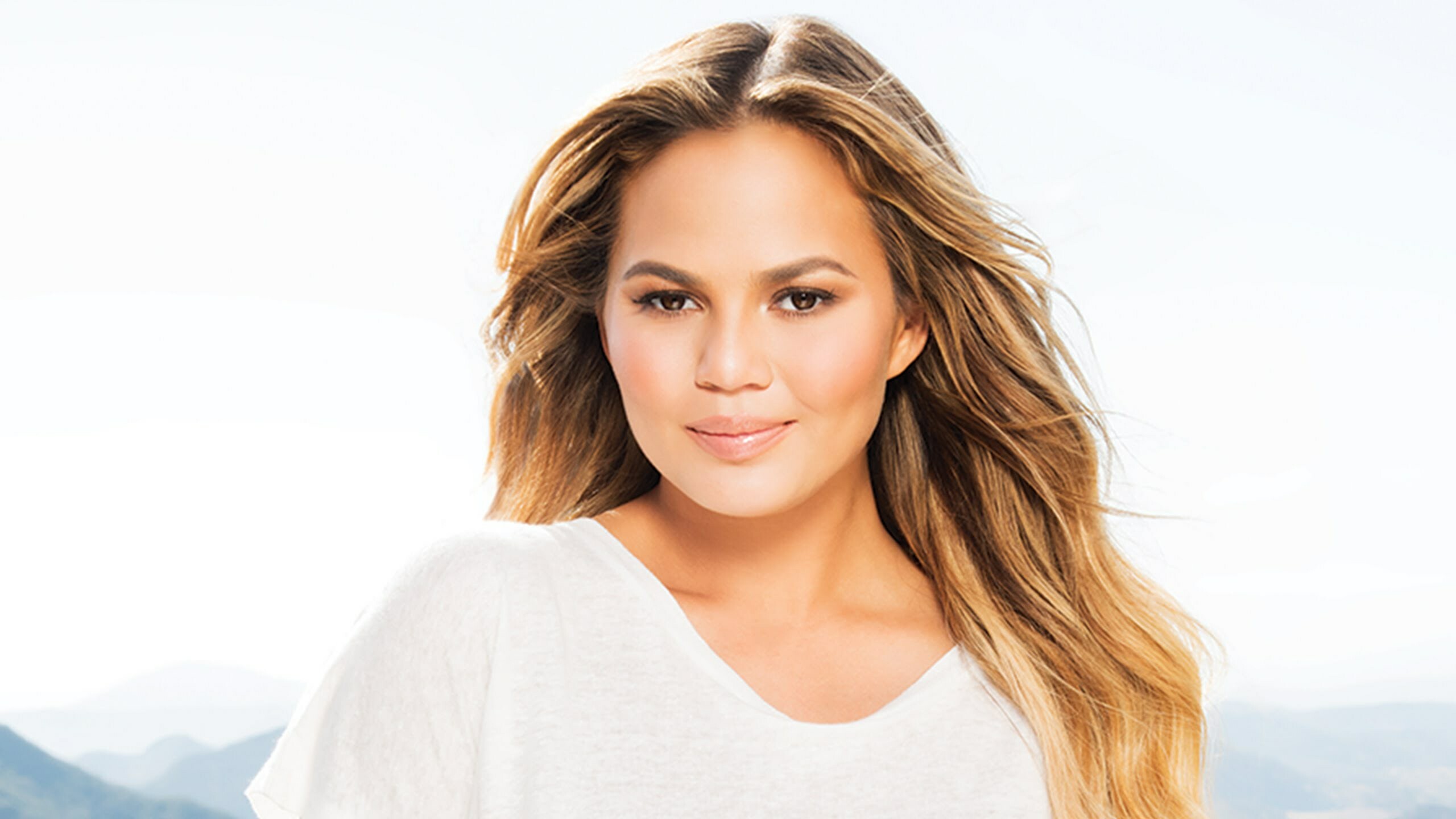 Chrissy Teigen, Full HD display, High-quality visuals, Eye-catching wallpaper, 2560x1440 HD Desktop