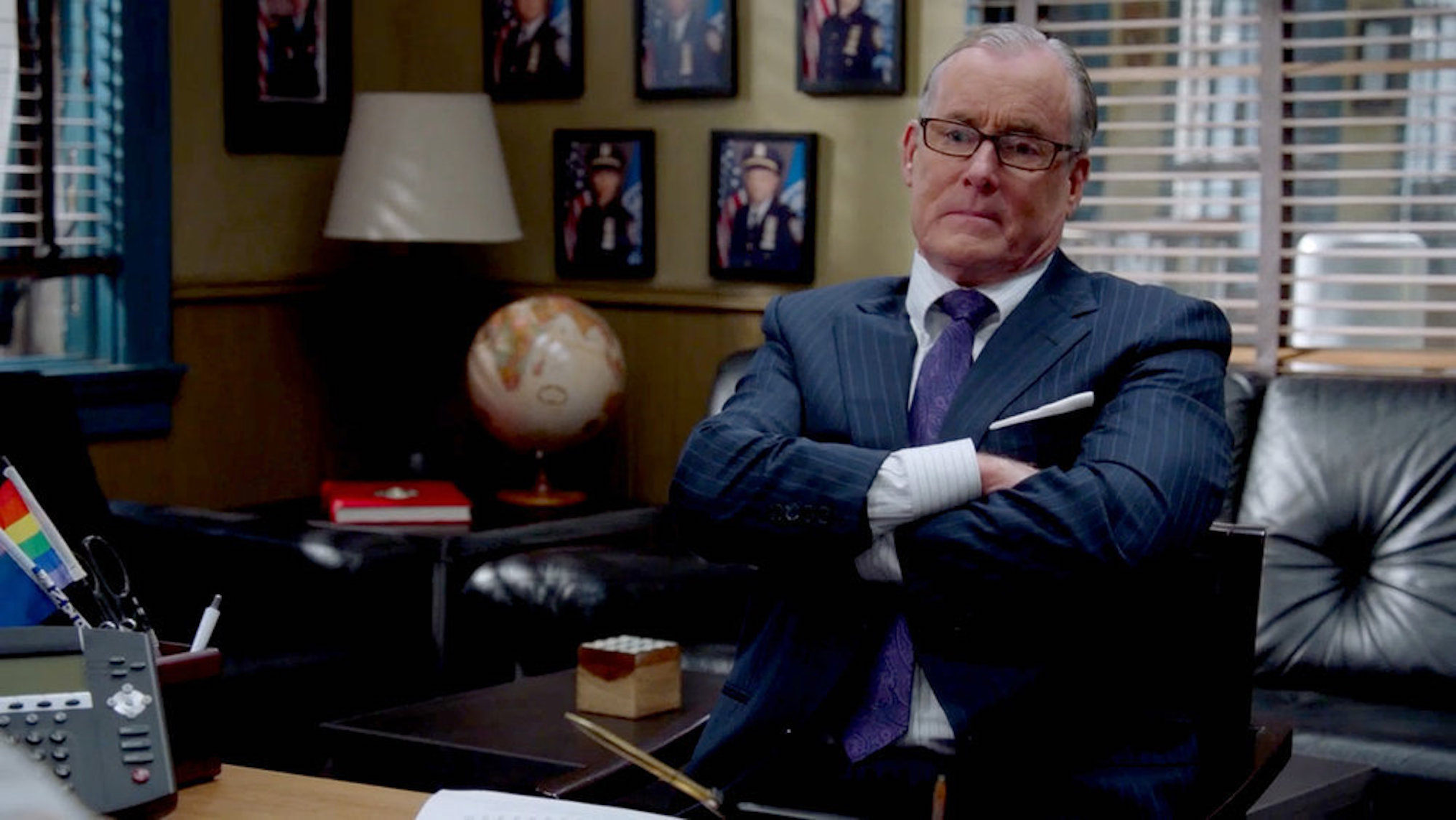 John C. McGinley, Brooklyn Nine-Nine, Conflicts, 2030x1150 HD Desktop