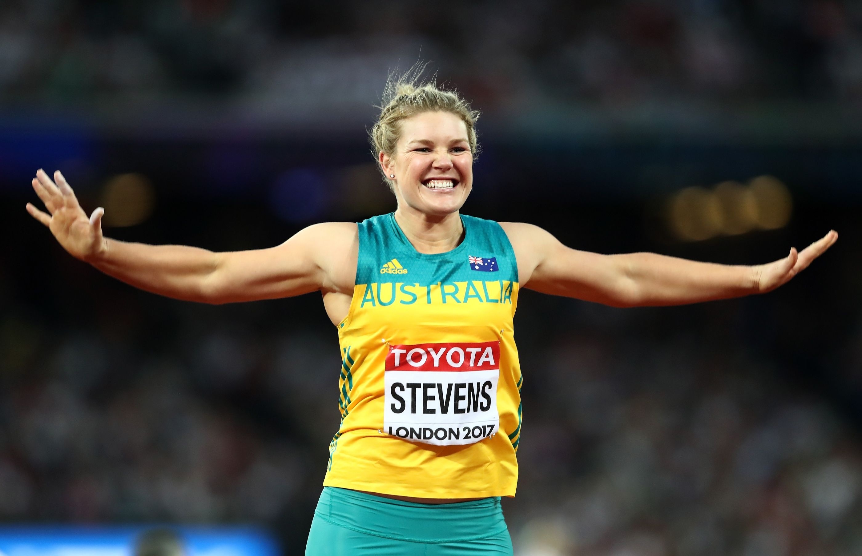 London 2017, Dani Stevens Wallpaper, 2800x1810 HD Desktop