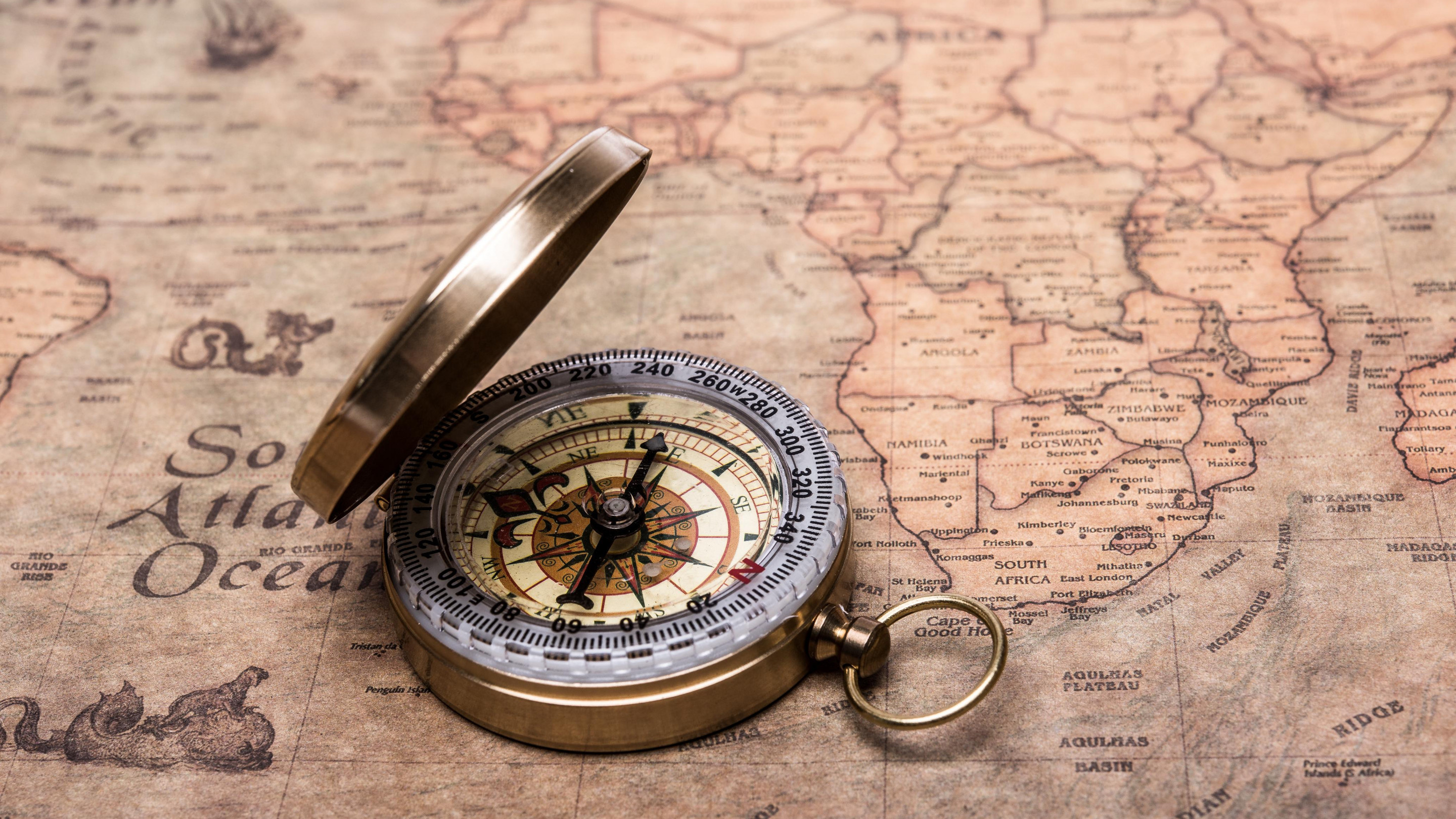 Map and compass, Travel inspiration, HD widescreen, Fullscreen view, 2880x1620 HD Desktop