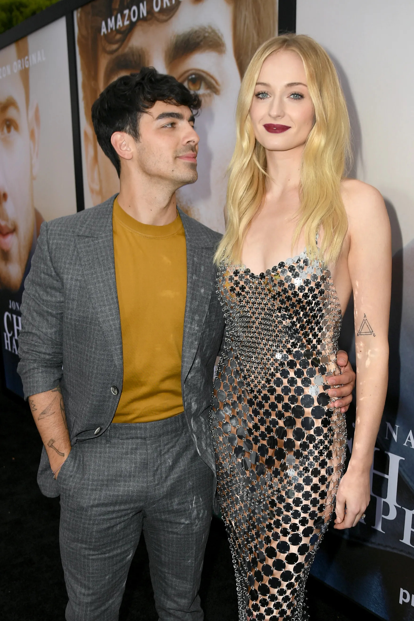 Sophie Turner, Joe Jonas, First child, Parenthood joy, 1760x2640 HD Phone