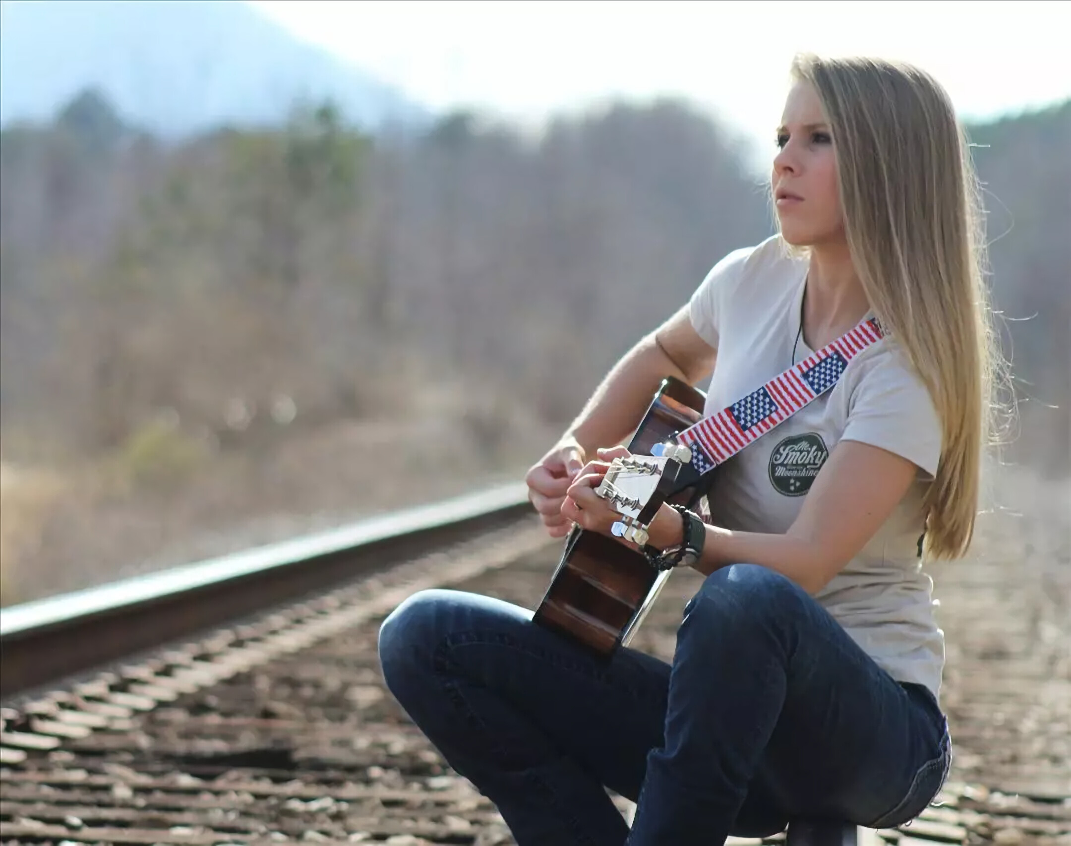 Authentic country sound, Emotional storytelling, Captivating stage presence, Rising star, 2160x1710 HD Desktop