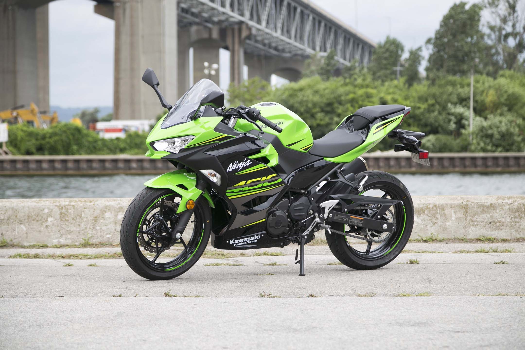 Left Side, Kawasaki Ninja 400 Wallpaper, 2160x1440 HD Desktop