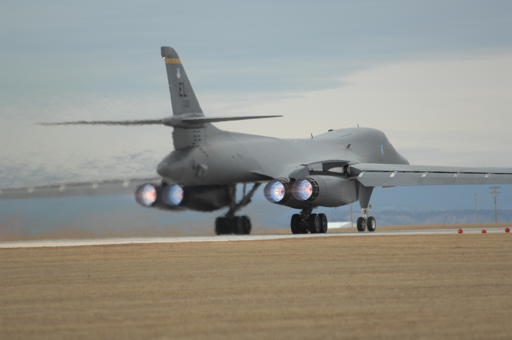 B-1 Lancer, Strategic wing, Ellsworth Air Force Base, 2000x1330 HD Desktop