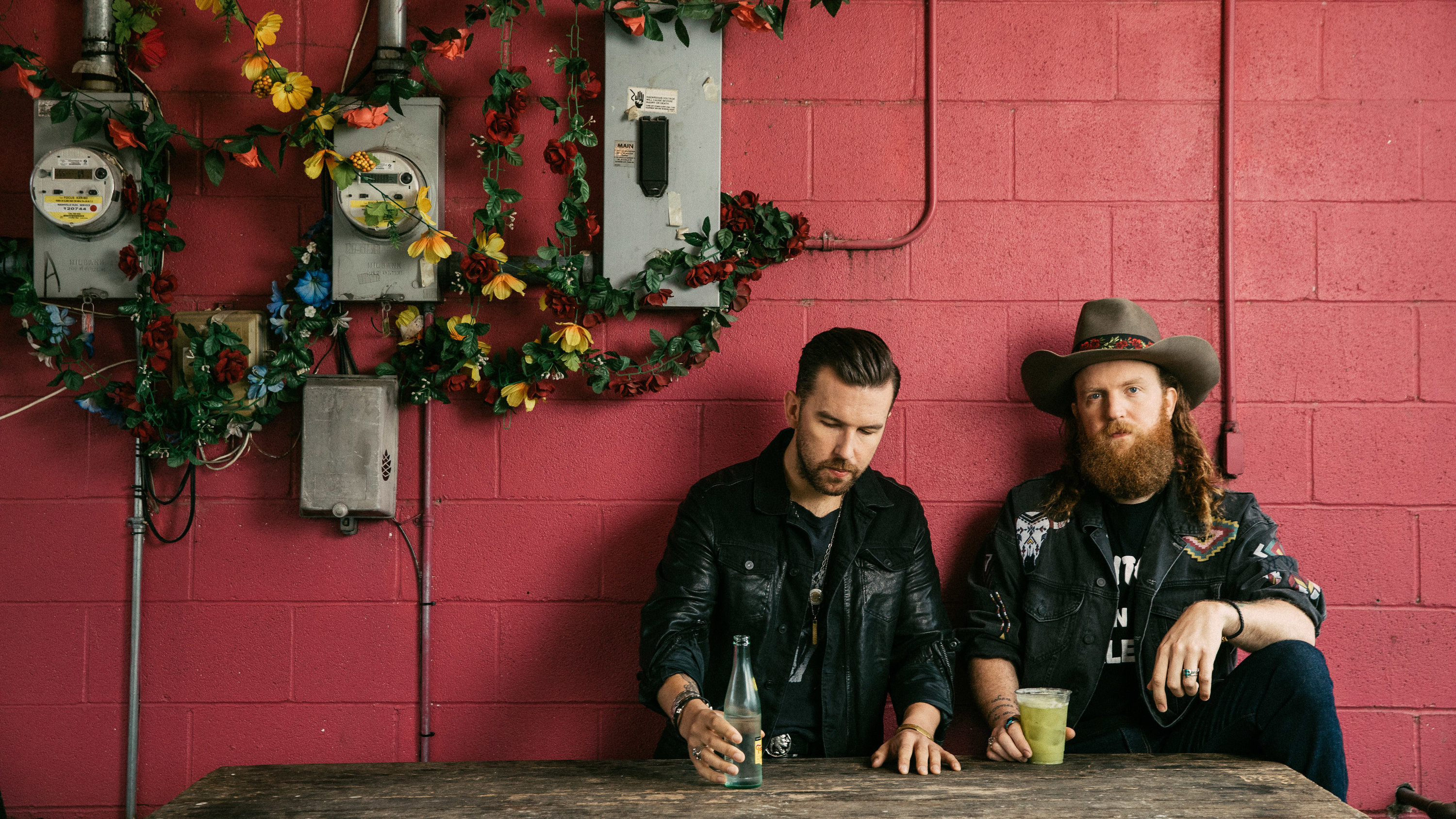 Brothers Osborne, Guitar heroes back, 3000x1690 HD Desktop