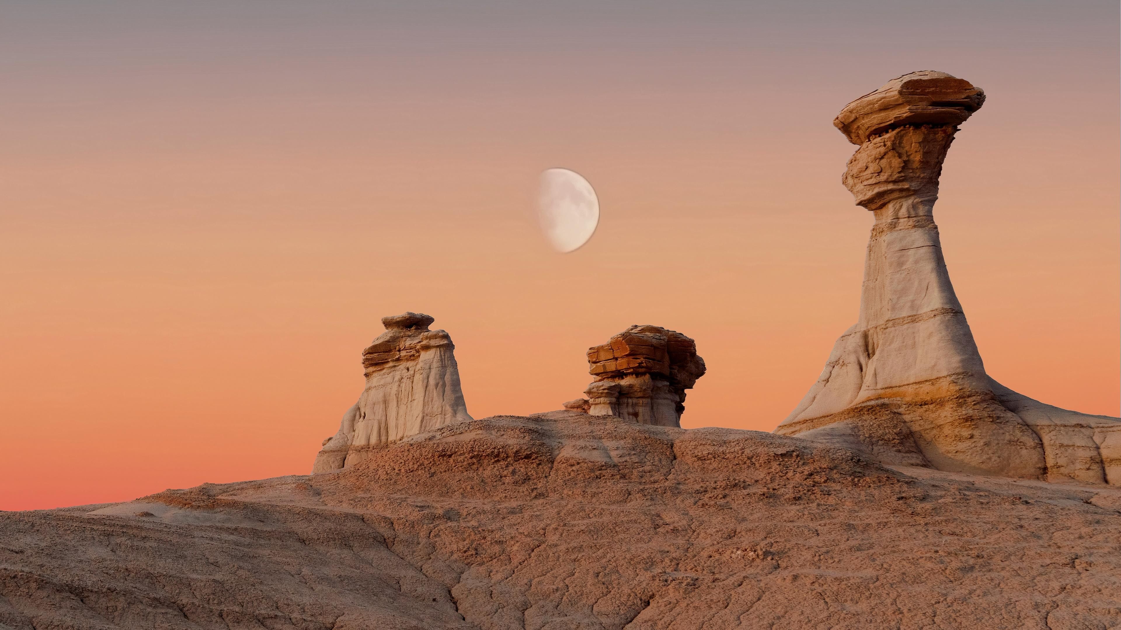 Bisti Badlands Moon, Rise 4K, OC full credits, KC Tennessee, 3840x2160 4K Desktop