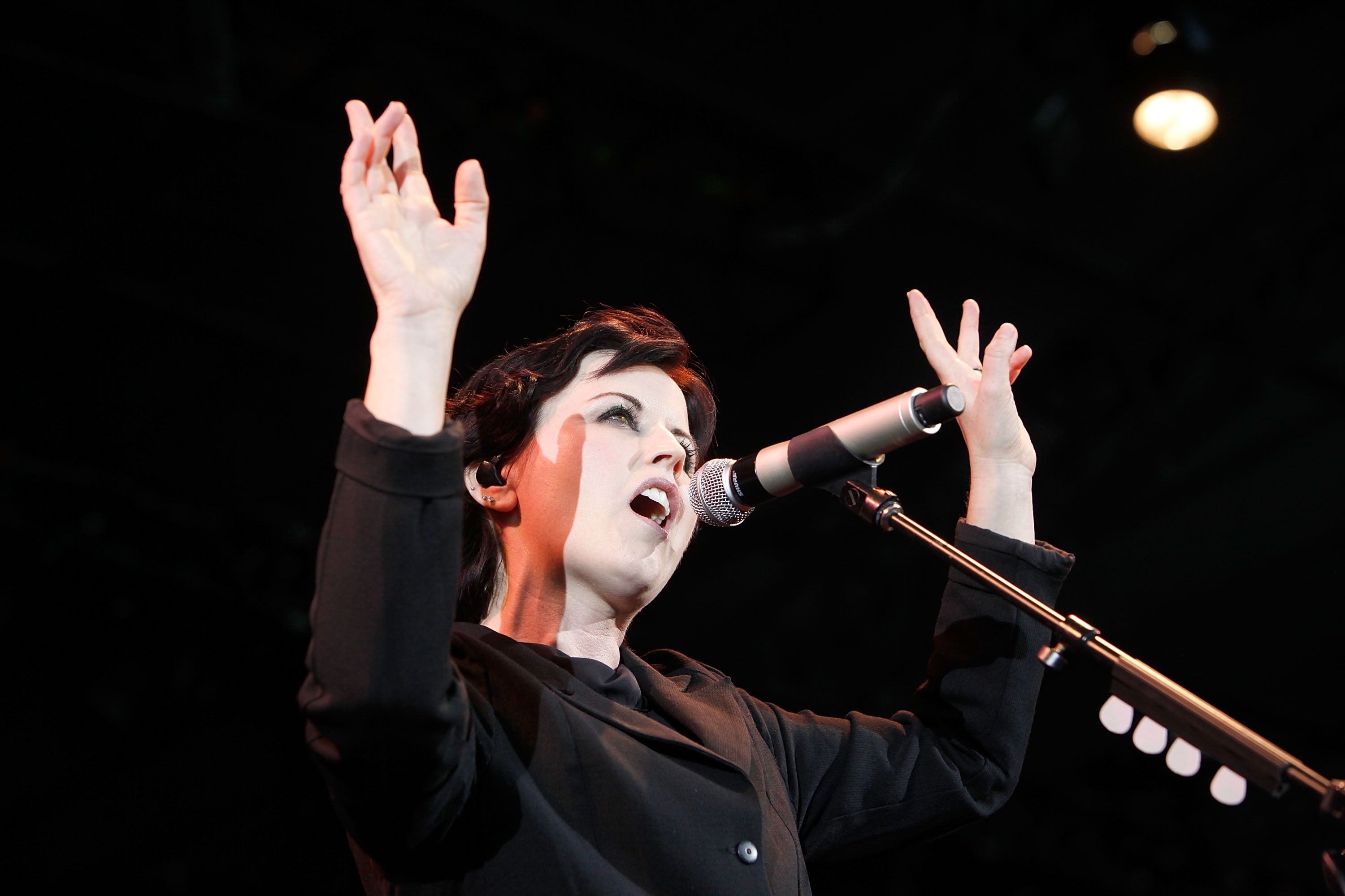 Cranberries singer, Dolores O'Riordan tribute, Entertainment Tonight, Musical farewell, 3000x2000 HD Desktop