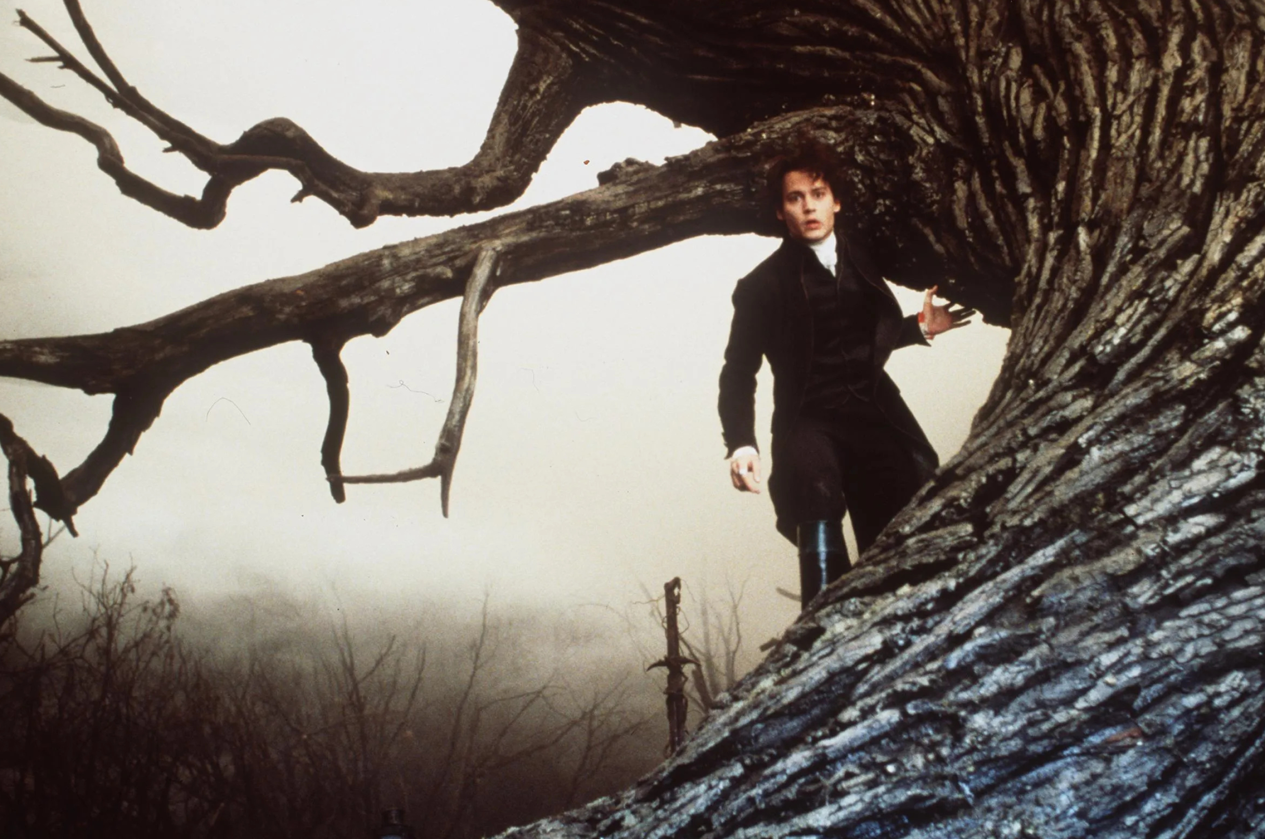 Sleepy Hollow movie facts, Sleepy Hollow, Headless horseman, Tim Burton, 2600x1720 HD Desktop