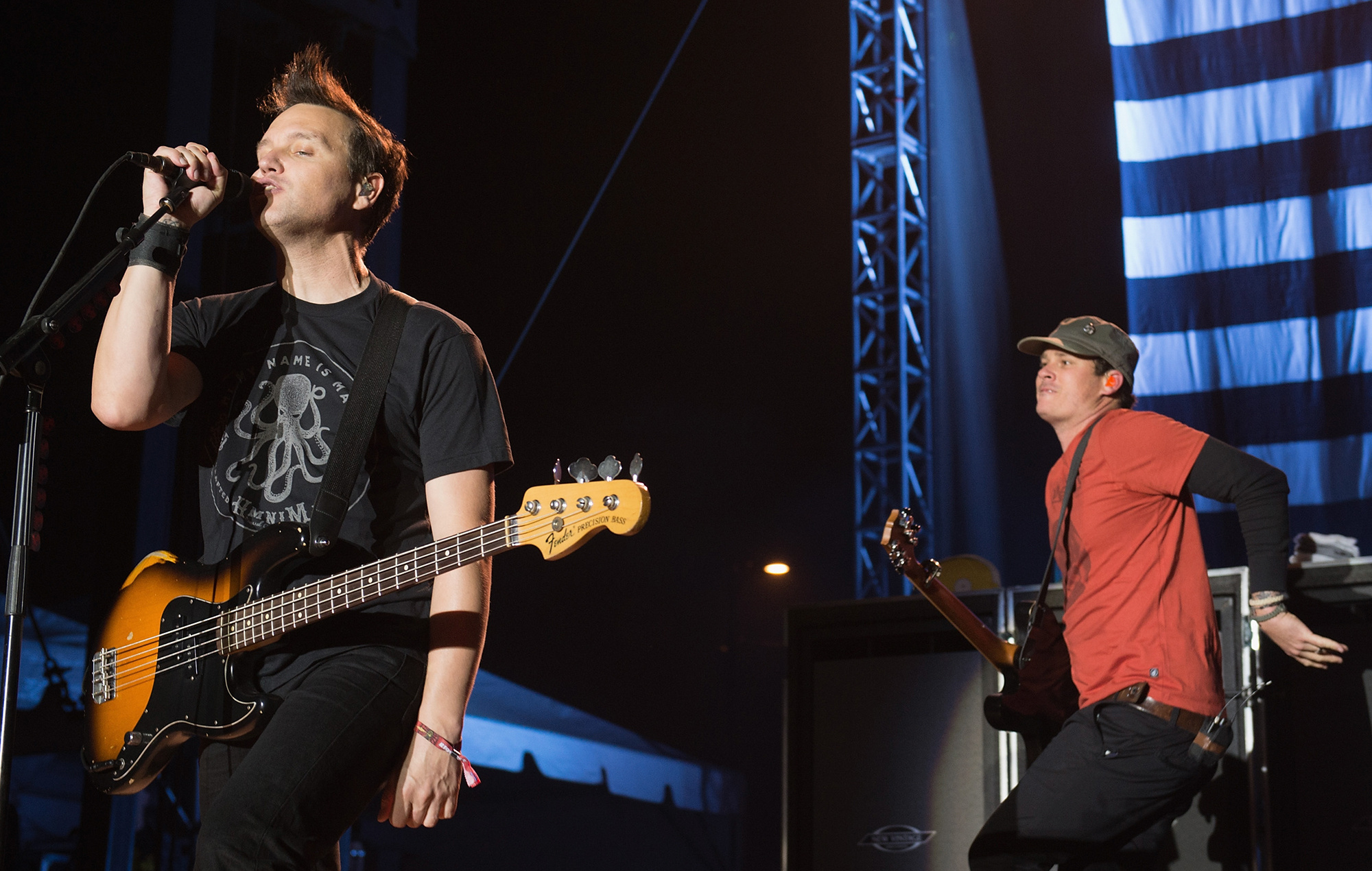 Mark Hoppus, Reunion with Tom DeLonge, 2000x1270 HD Desktop