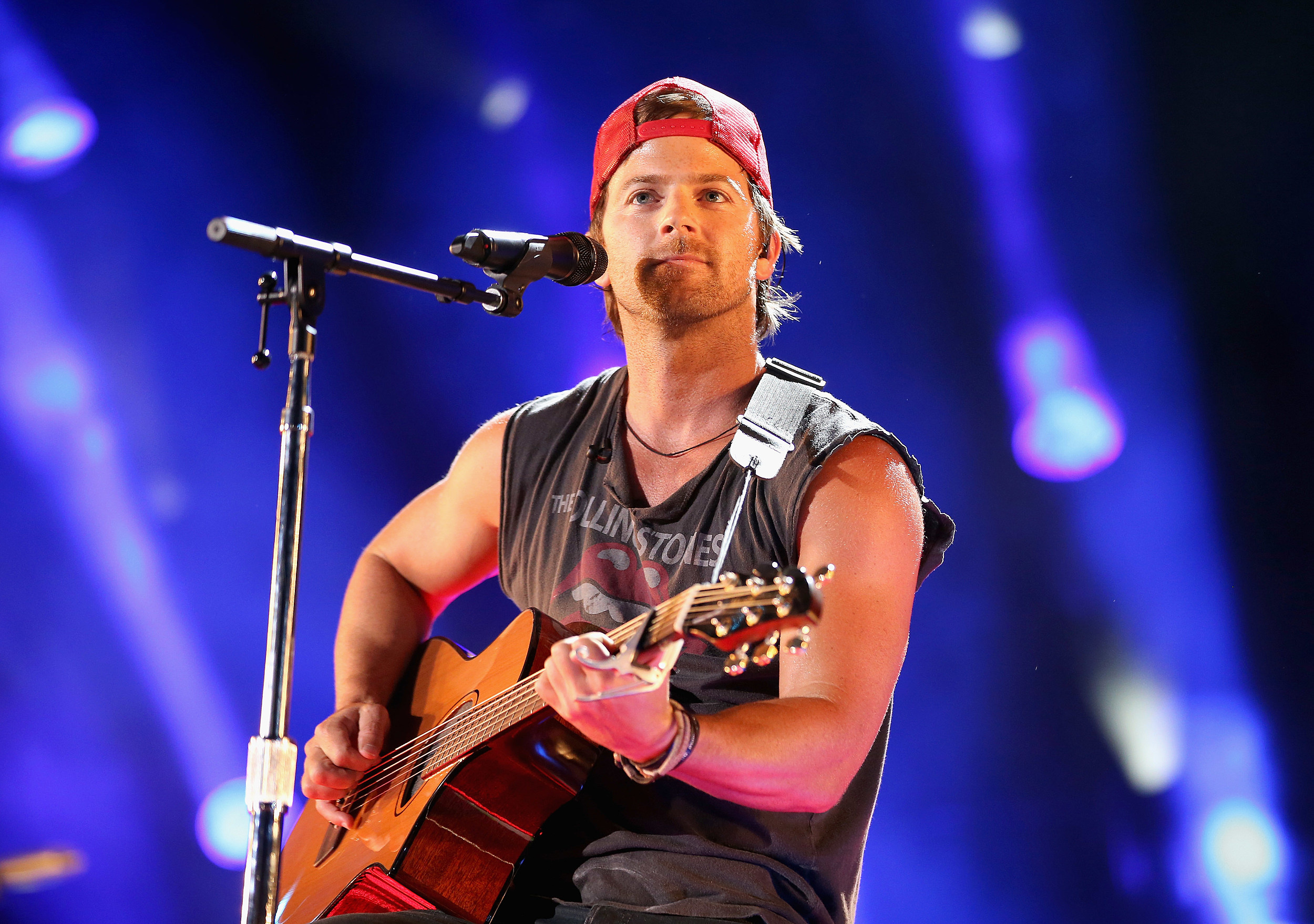 Kip Moore, Country vibes, Passionate vocals, Live acoustic show, 2500x1760 HD Desktop