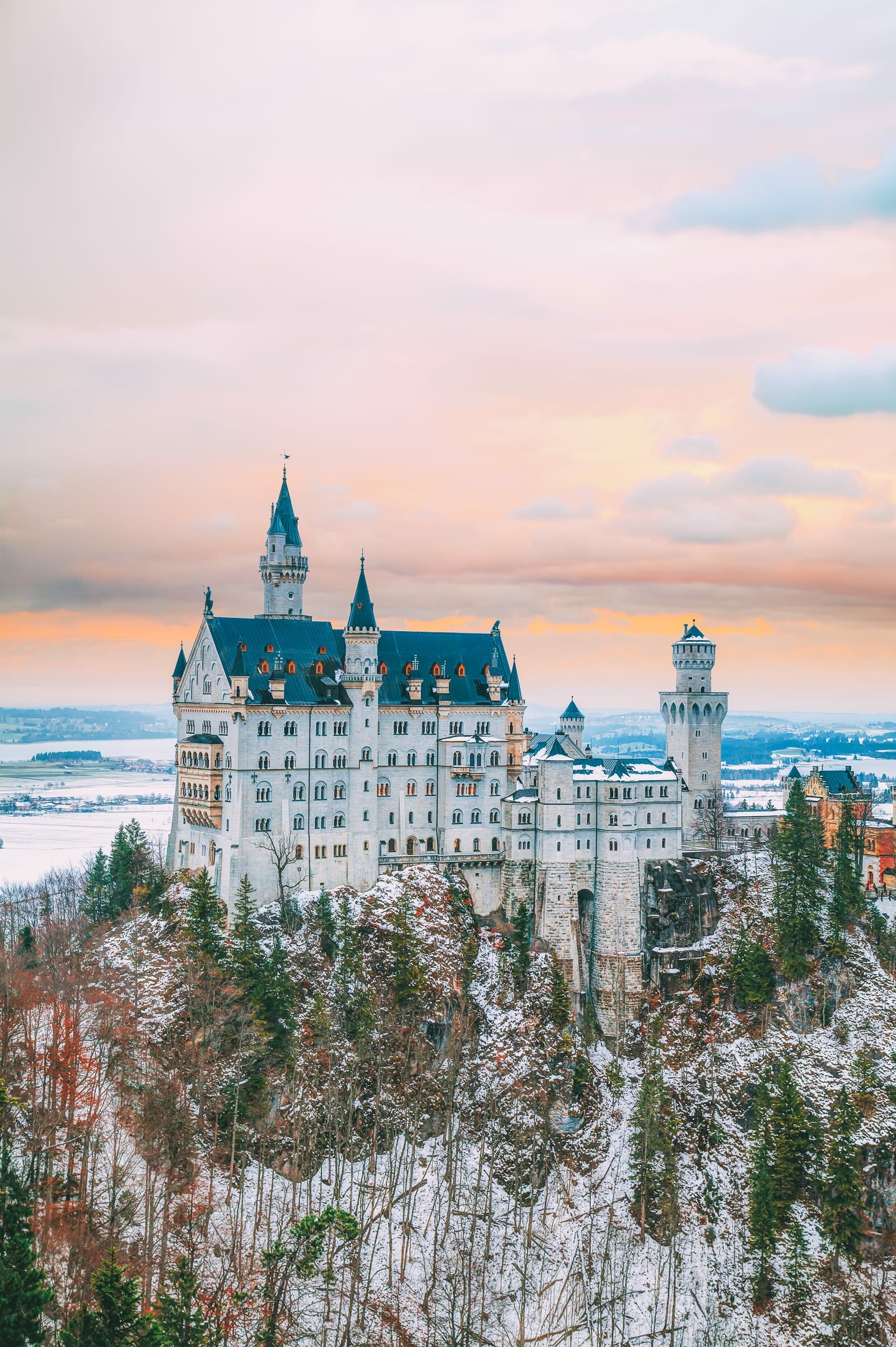 Castles in Germany, Hand luggage only, 1600x2410 HD Phone