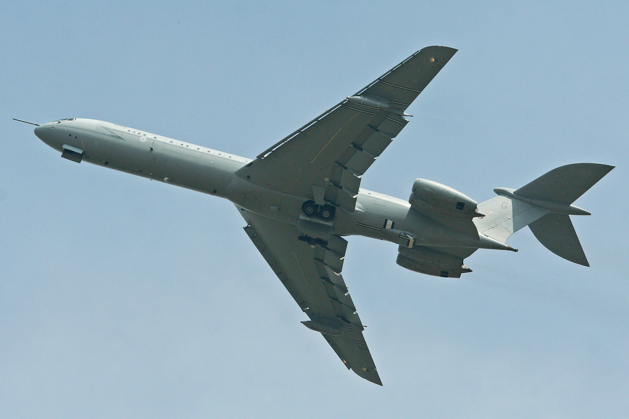 Vickers VC10, RAF refueling tanker, Classic Air Force Museum, Remarkable aircraft, 2050x1370 HD Desktop