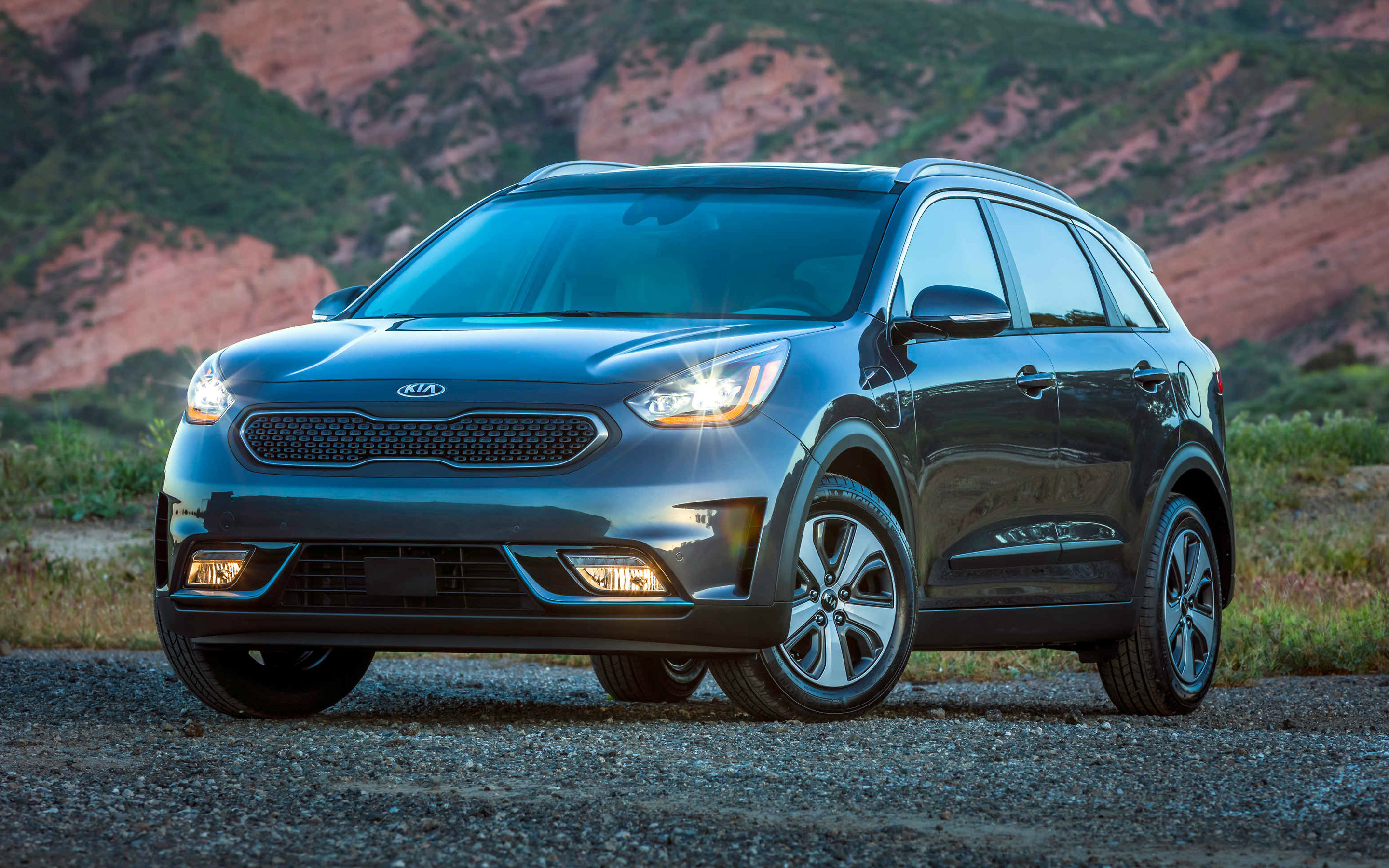 Kia Niro, Niro headlights, Gray Niro, Korean cars, 2880x1800 HD Desktop