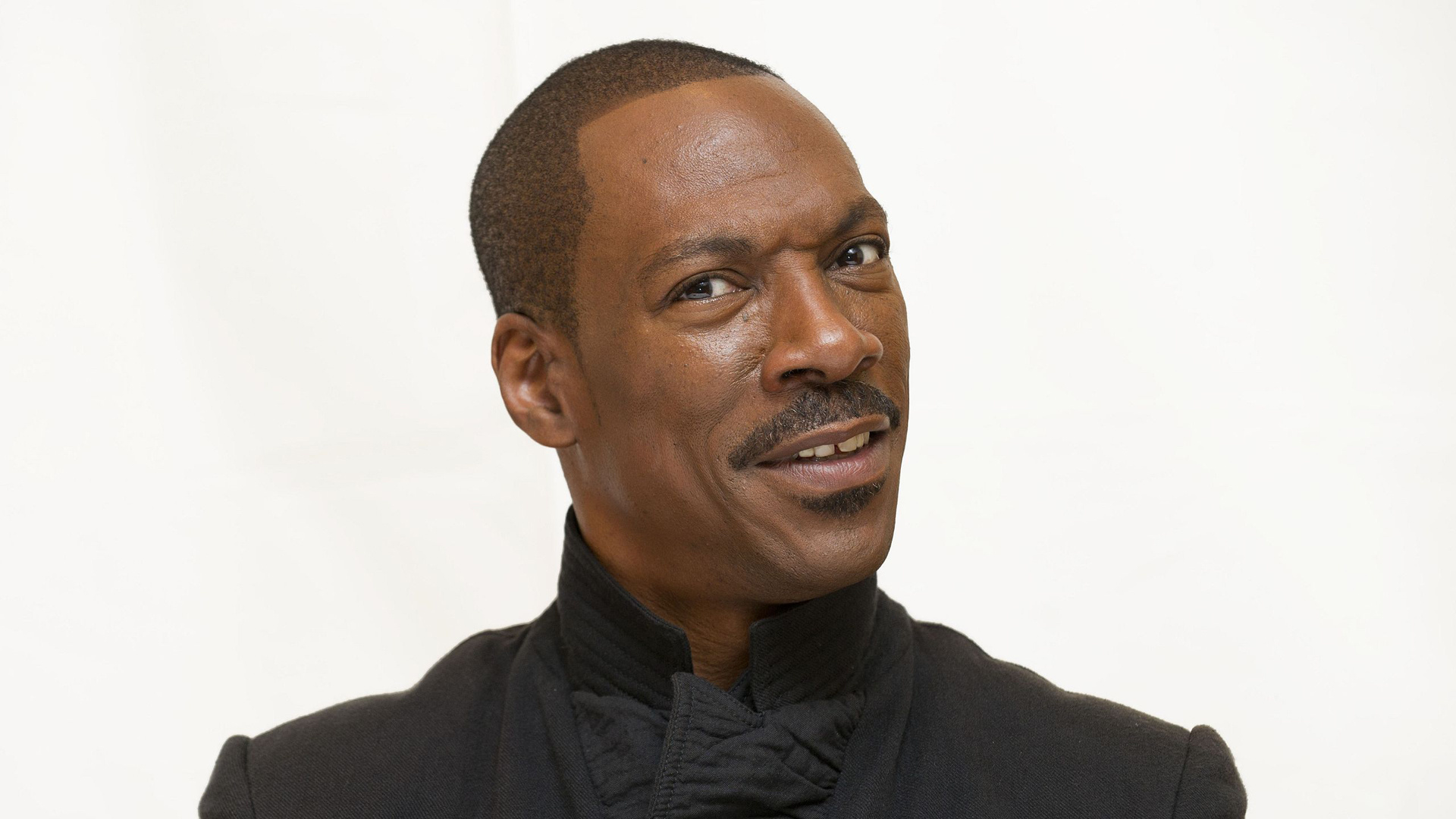 Eddie Murphy wallpaper, Celebrity, Actor, Black suit, 1920x1080 Full HD Desktop