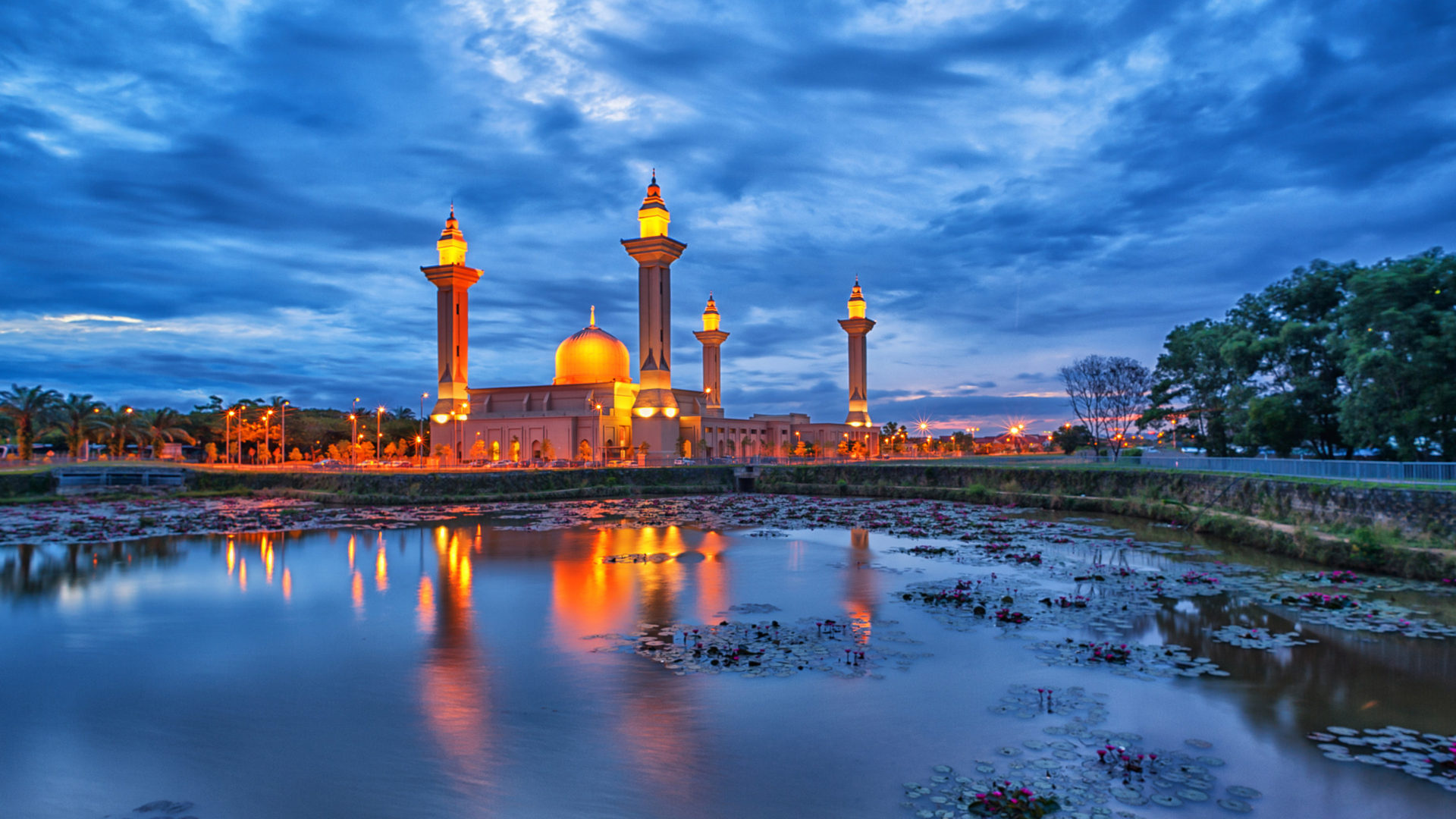 Malaysia, Tengku Ampuan Jamaah Mosque, Shah Alam, 1920x1080 Full HD Desktop