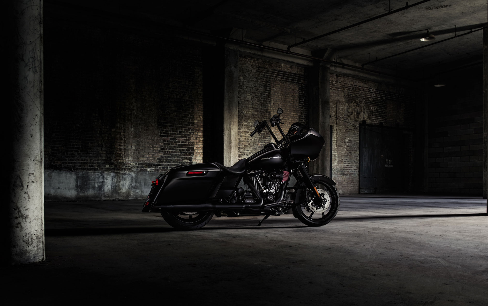 Special Edition, Harley-Davidson Road Glide Wallpaper, 2020x1270 HD Desktop